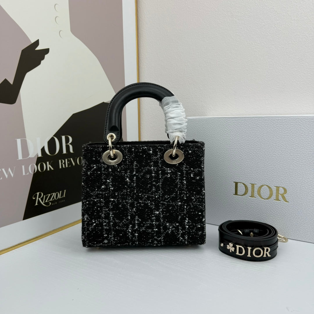 136ND25B Popular  Purse bag