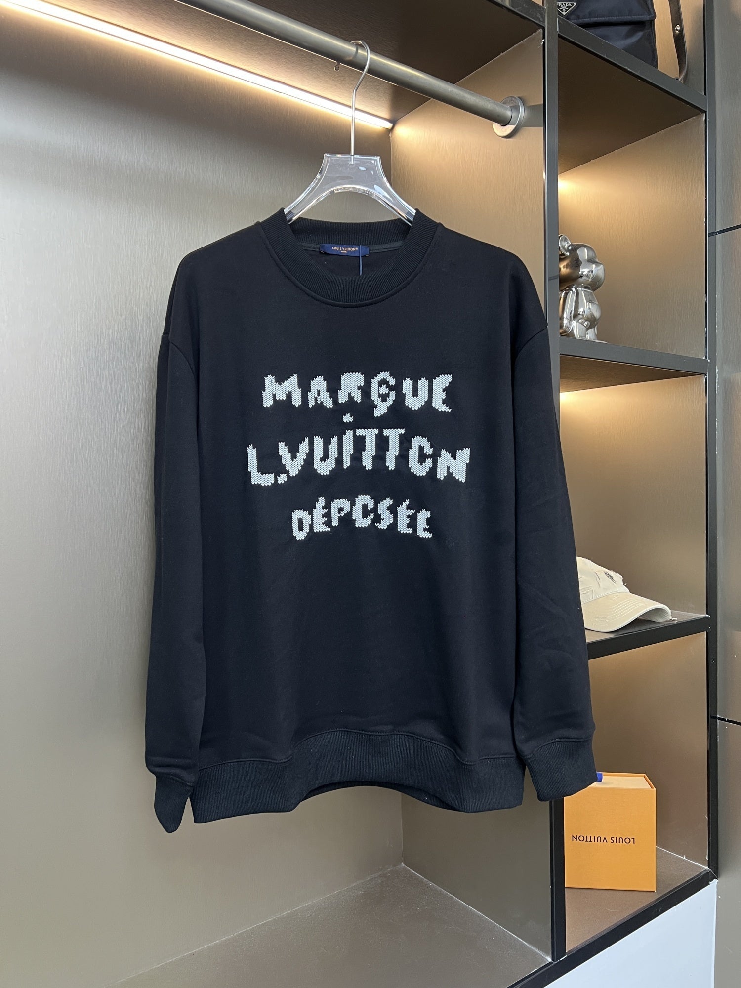 105ZE373U Popular Sweaters