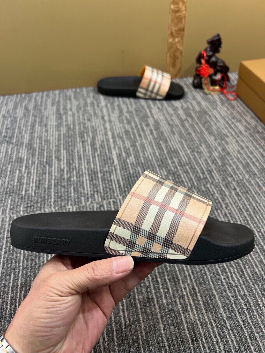 535ZR257Z Popular Slippers