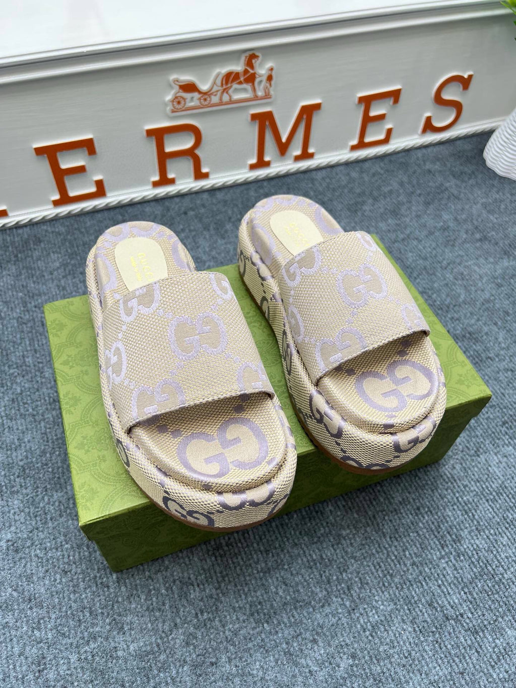 54B122Z Popular slippers  Sole thickness 5.5cm