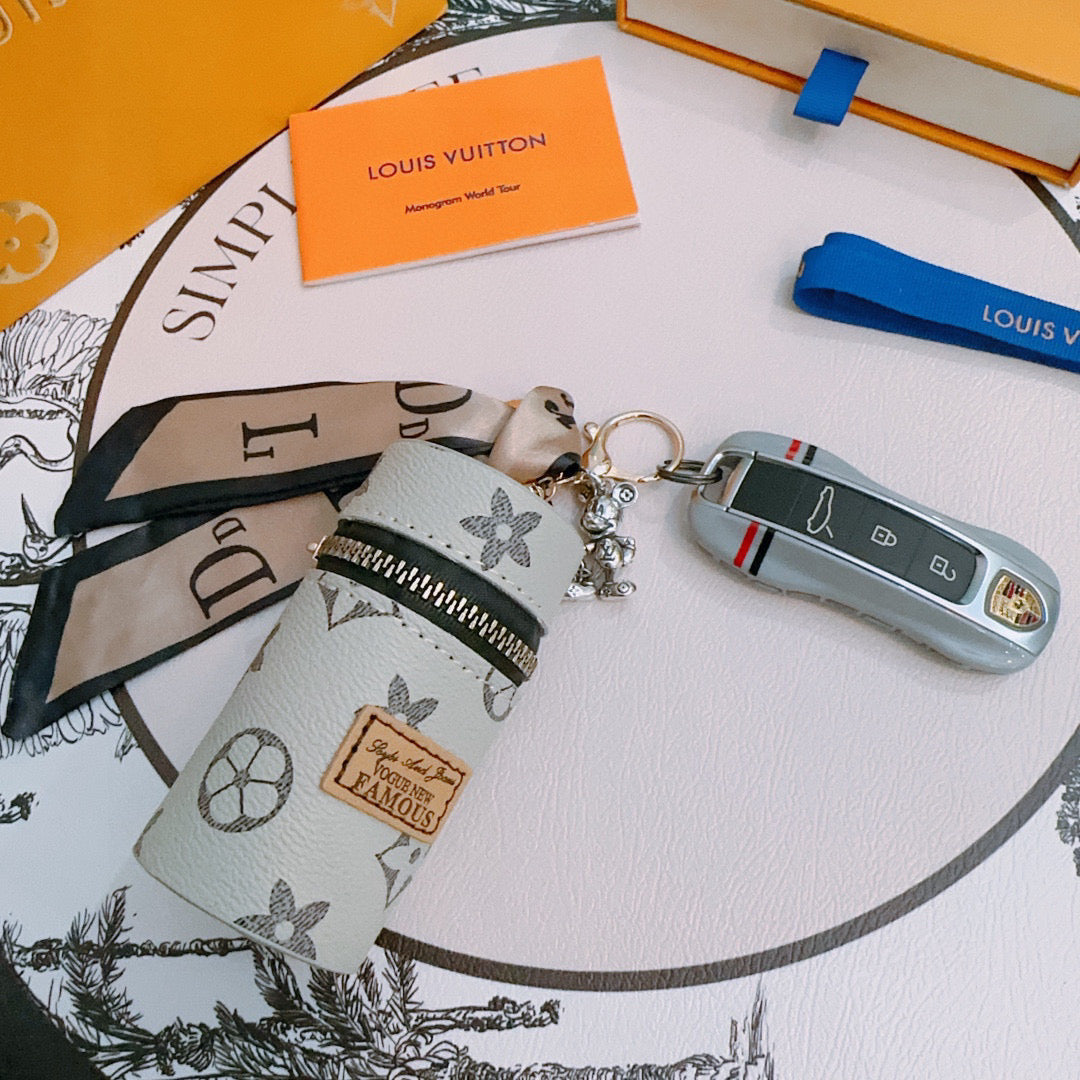 35ZE67A Popular bag 's charms accessories