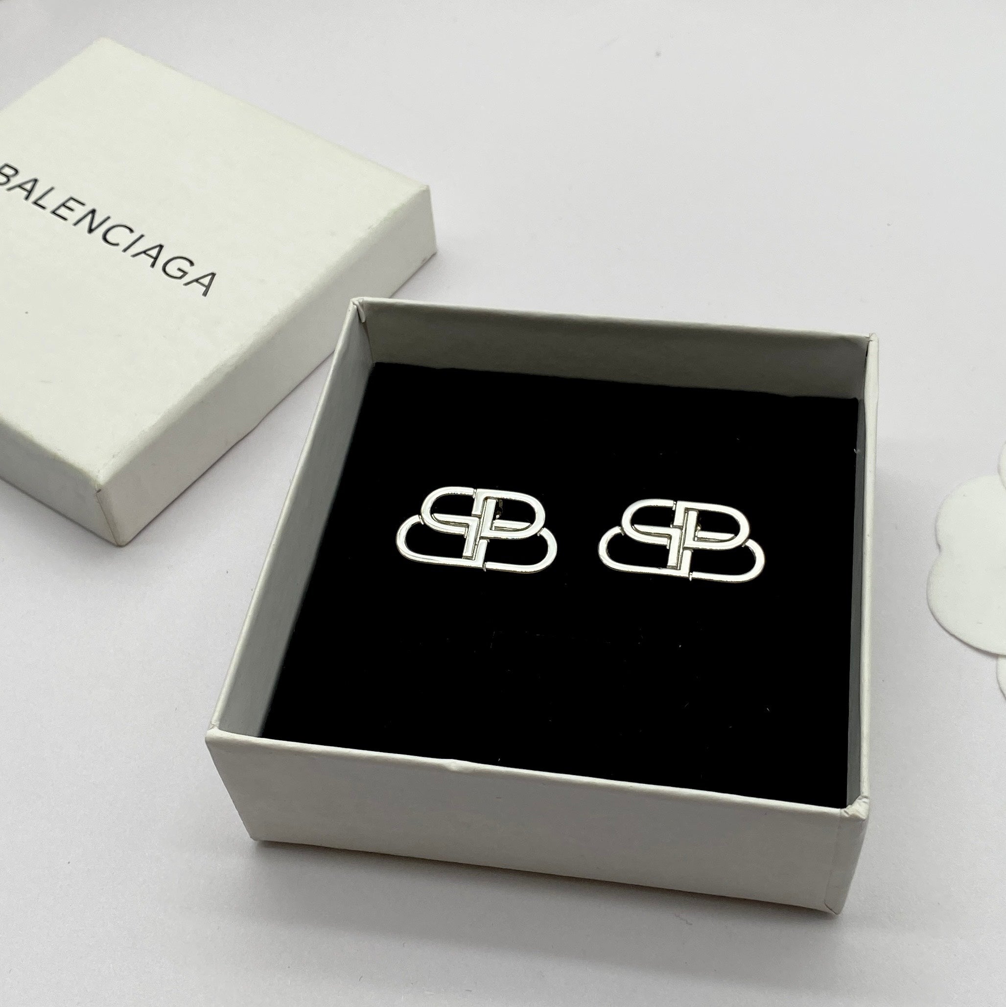 14J201E Popular  Earrings