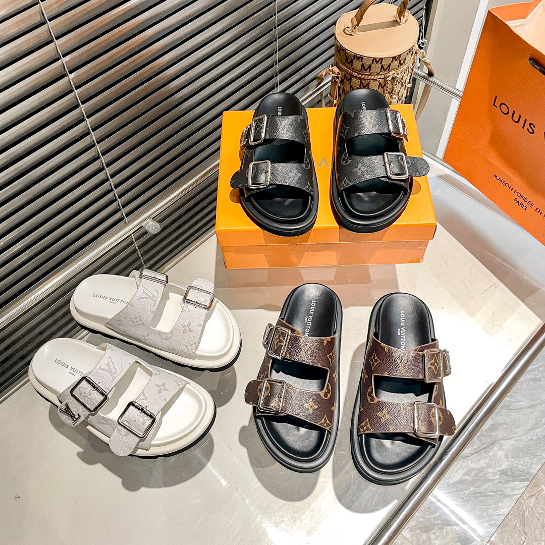 14E194Z Popular Slippers