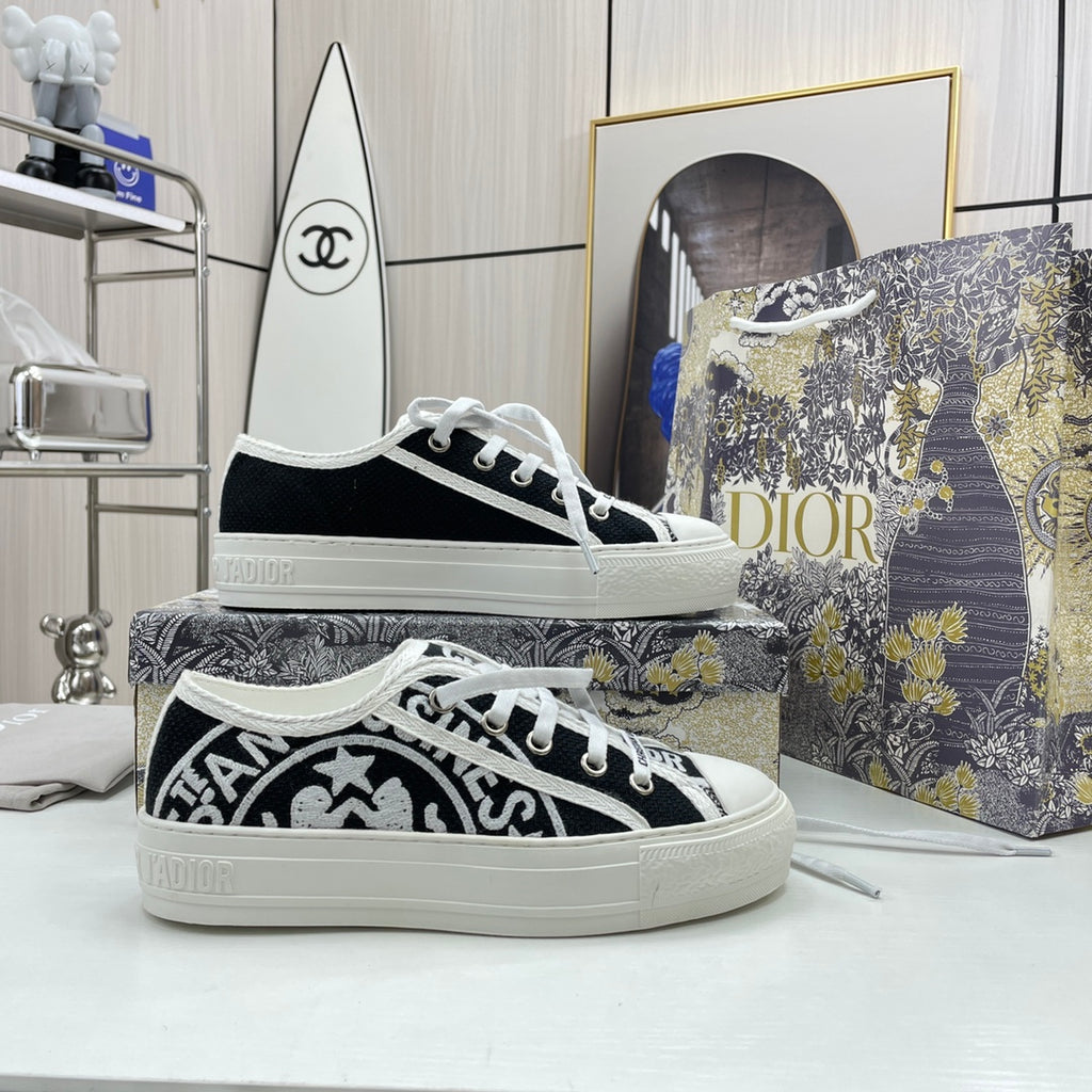 1XD66Z Popular shoes