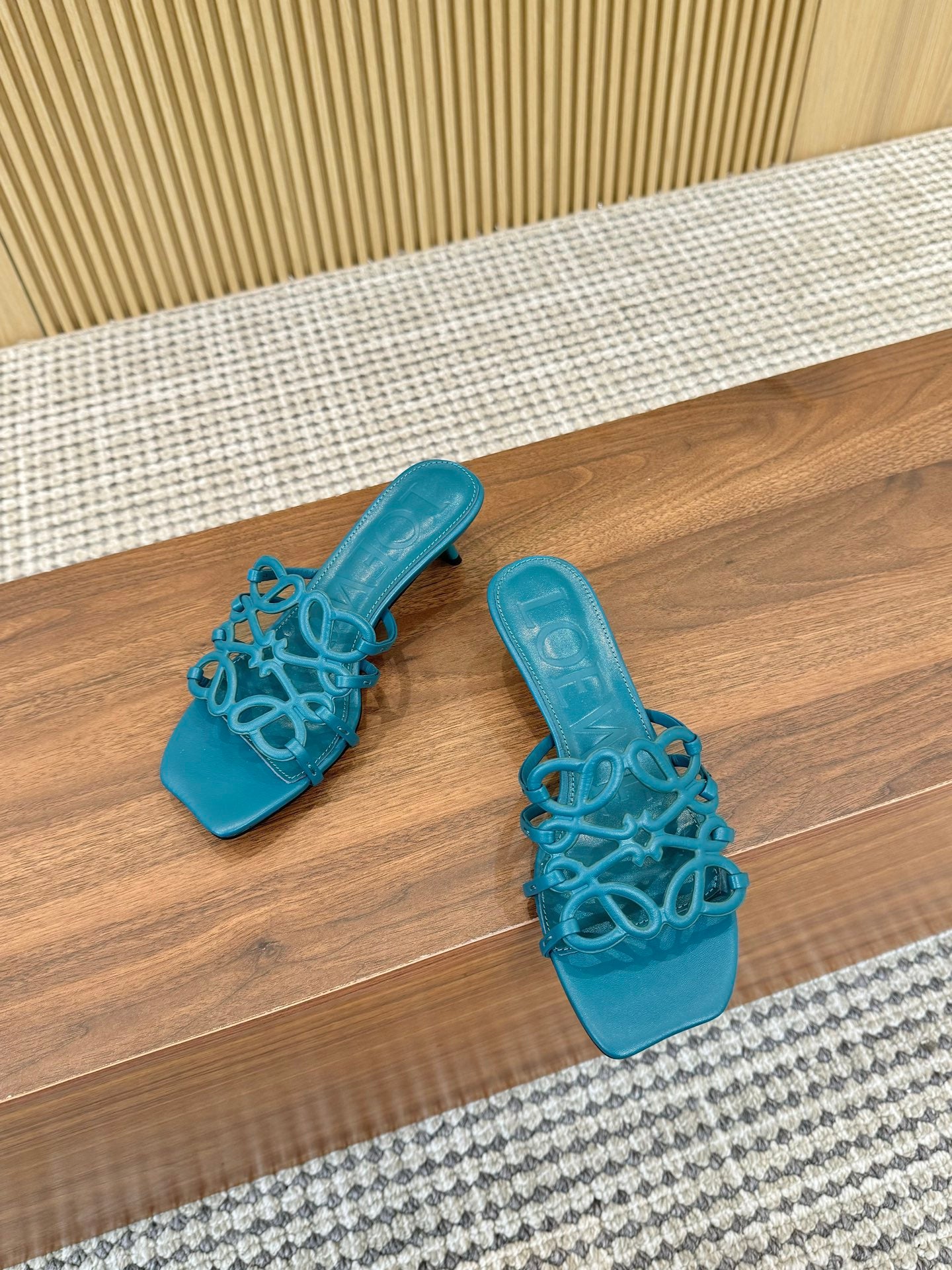 Z2X66A21 Popular high-quality leather Shoes