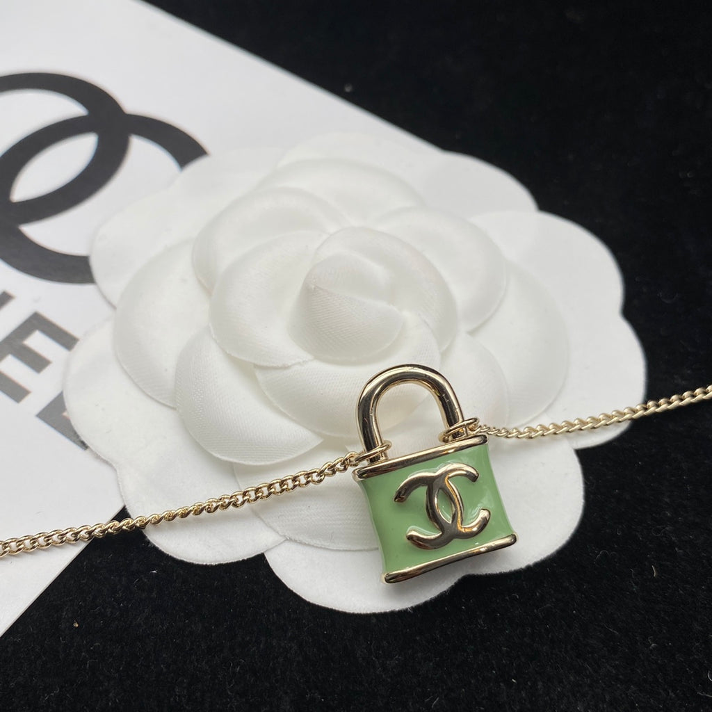 15QC103X Popular Necklace