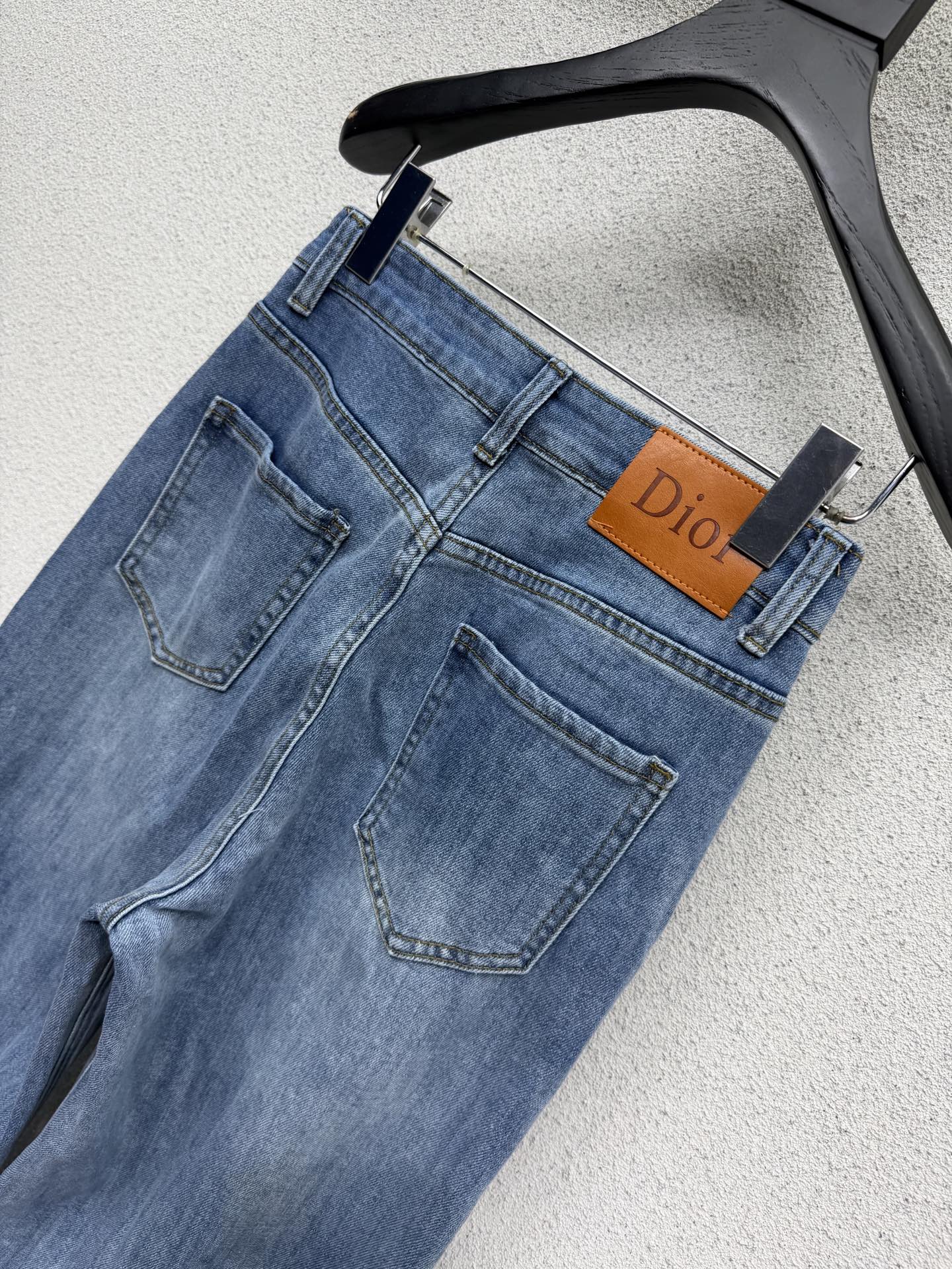 U2X56D66 Popular Pants fashion jeans