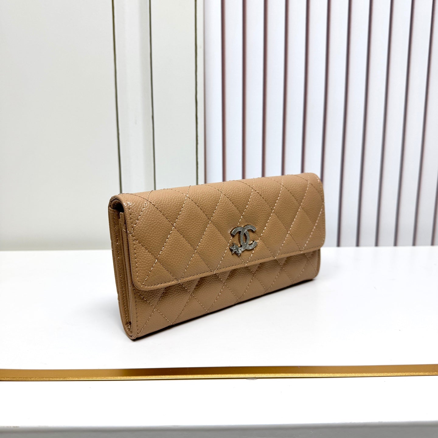 136NC21B Popular  leather  Wallets