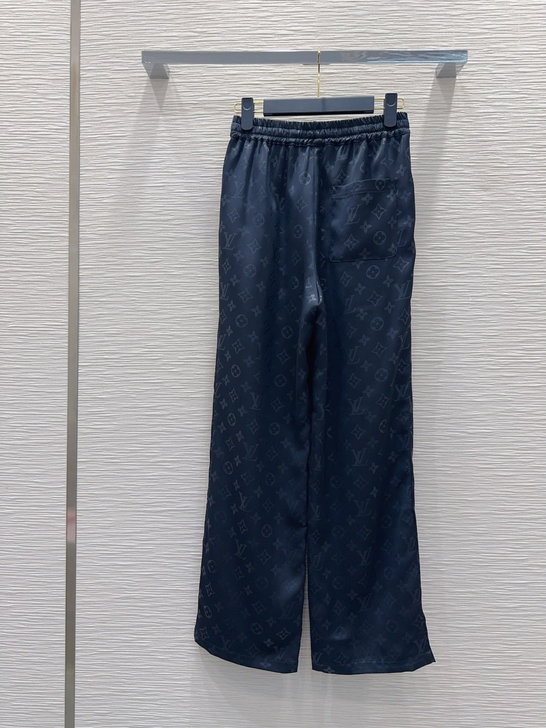 U2X56E24 Popular Pants