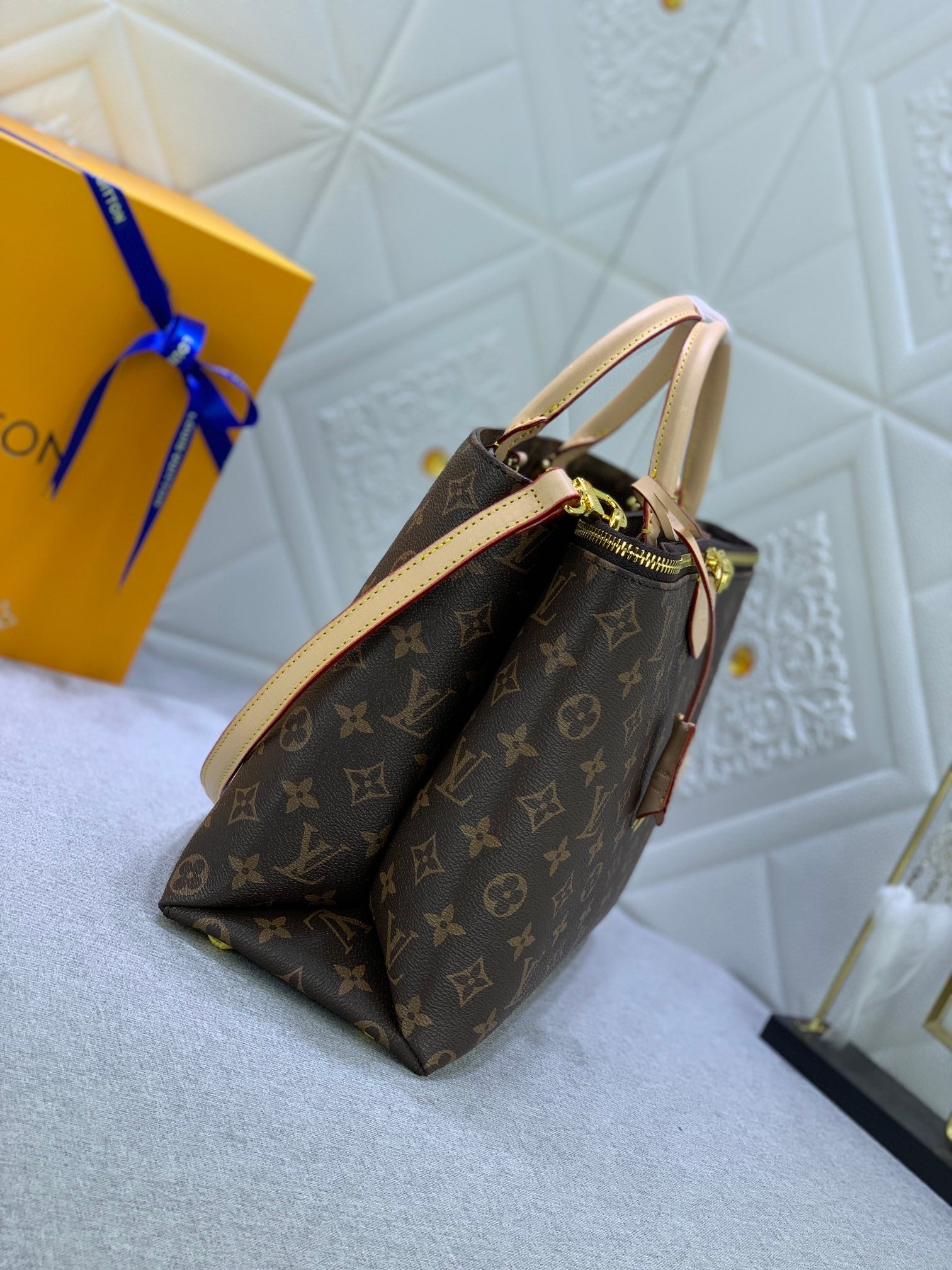 2XE330B Popular   leather bag 