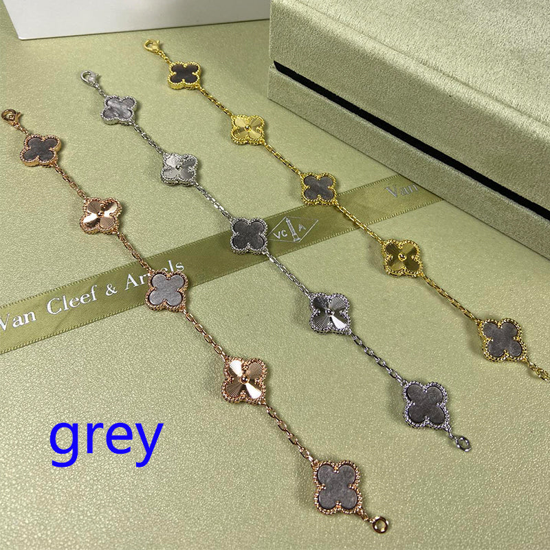 5XVA181K  Popular bracelets  5 flowers normal size1.5cm flower