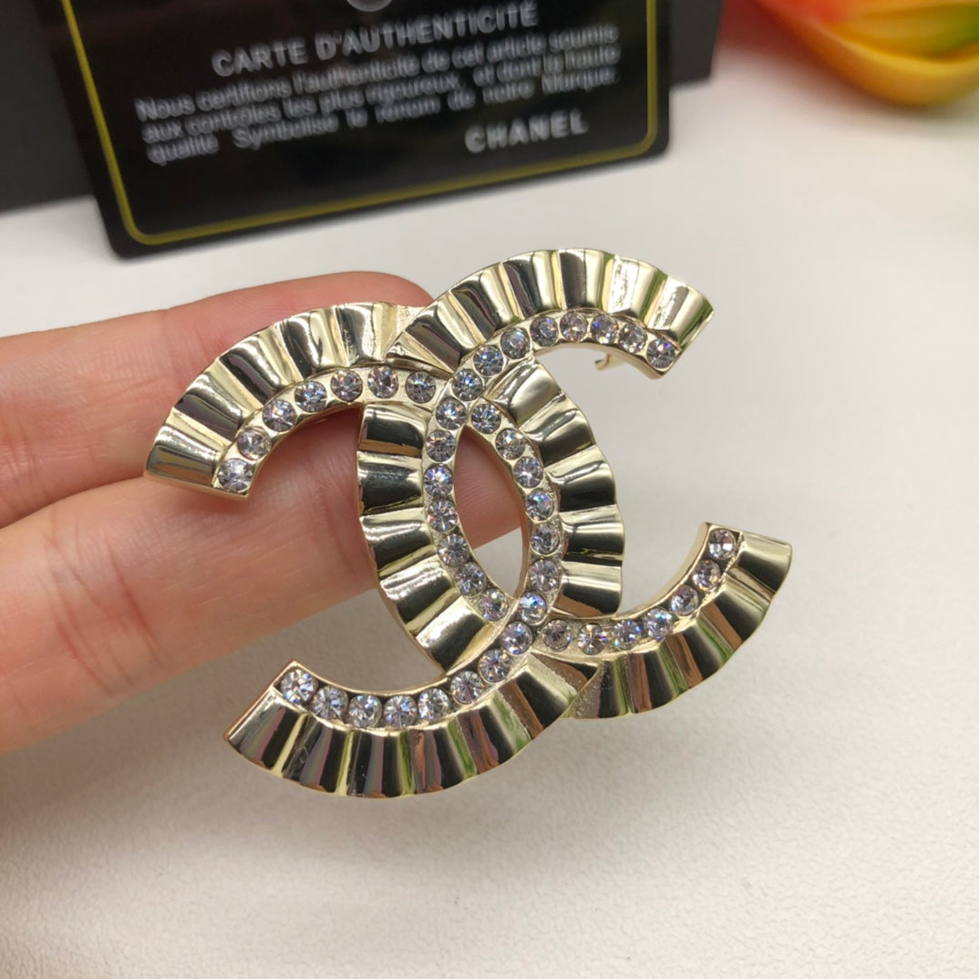 136NC33X Popular  Brooch