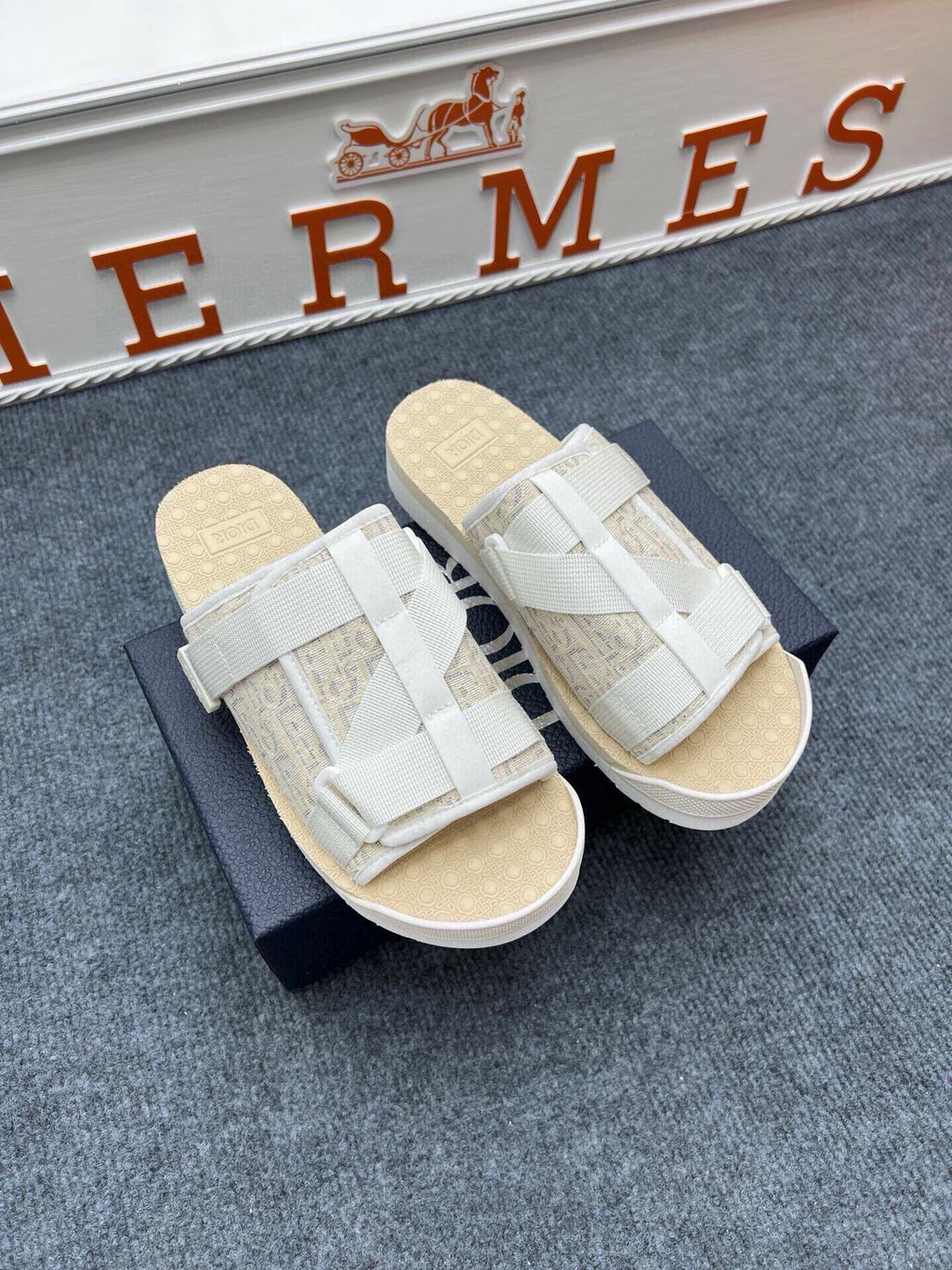 535ZD305Z Popular Slippers