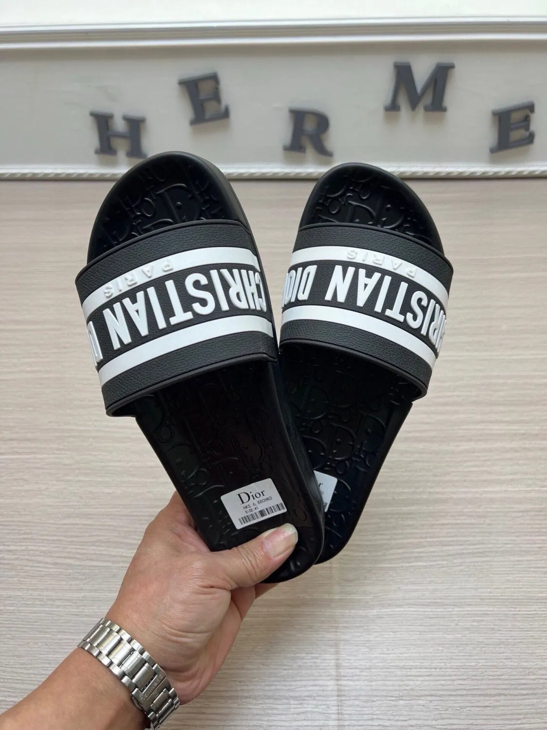 5LD212Z Popular Slippers