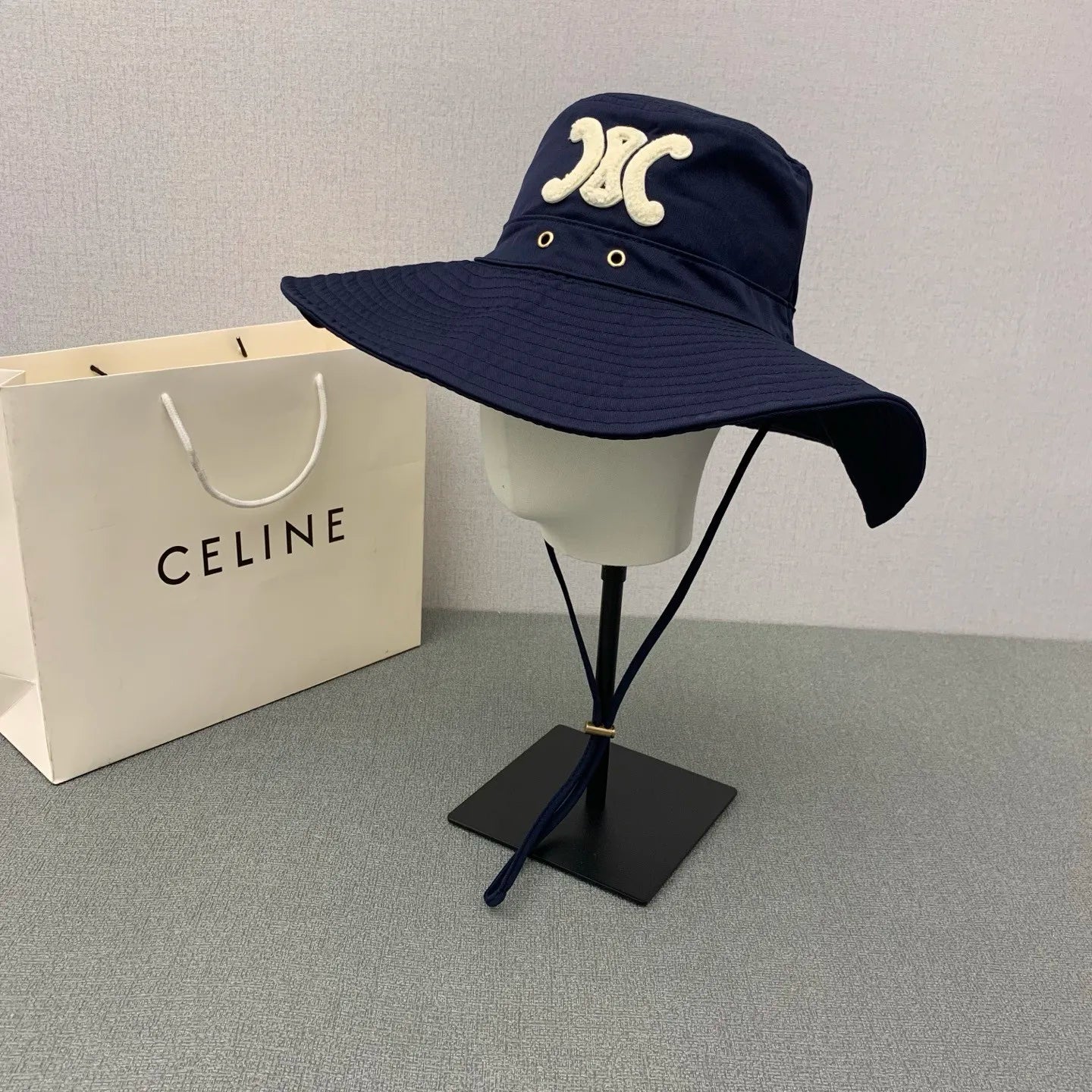 145ZN558M Popular hats
