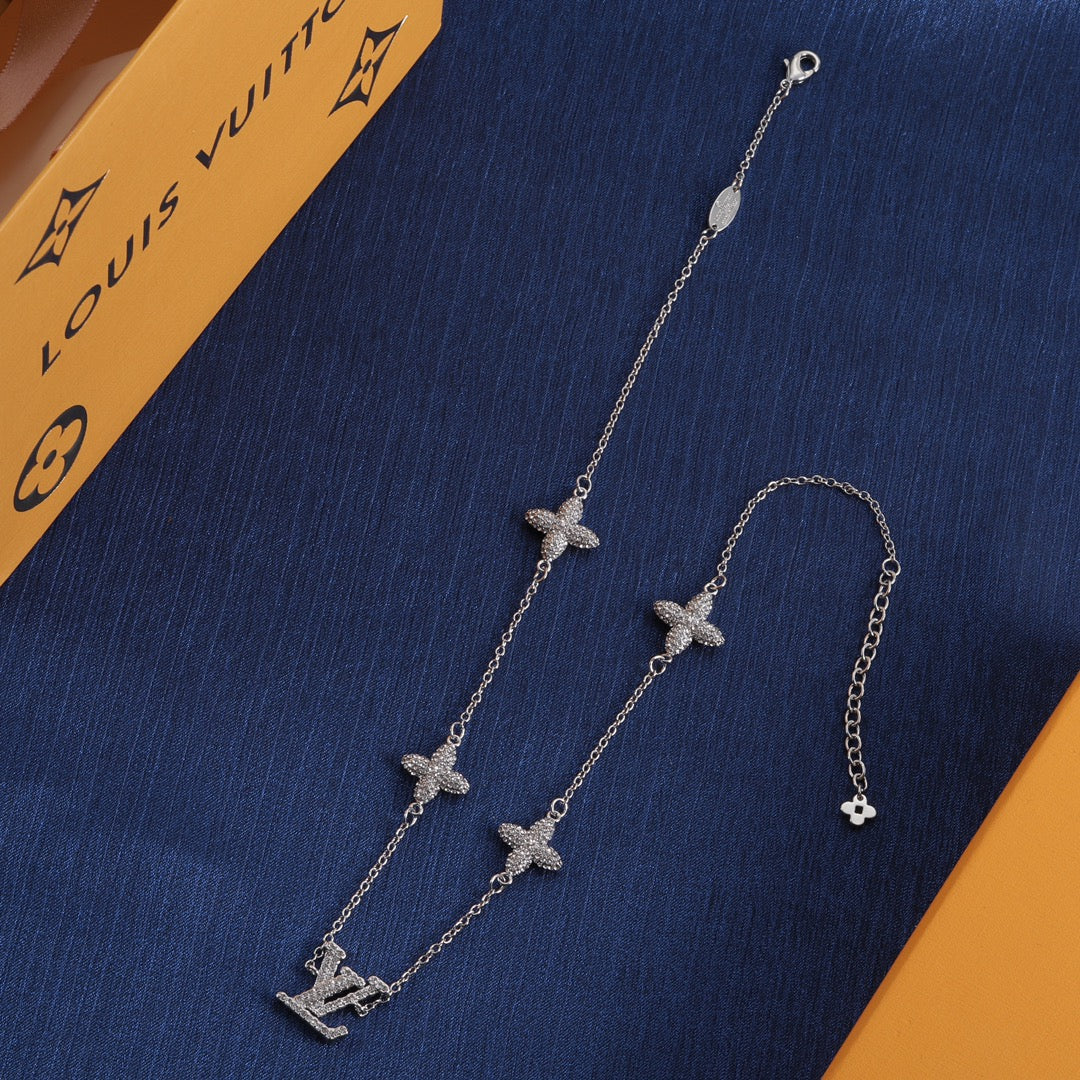 14E386X  Popular   Necklaces