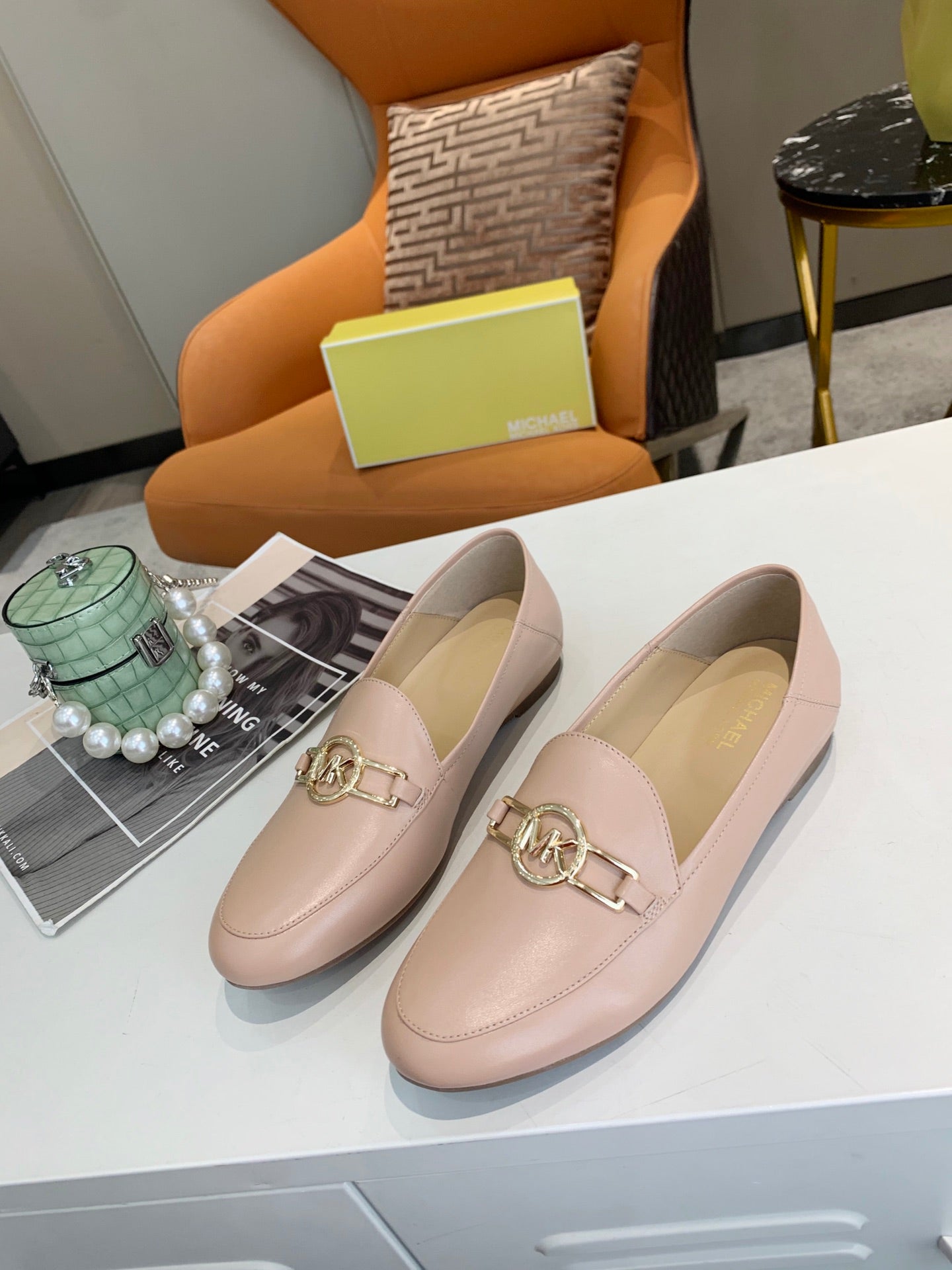 2105QA185Z Popular high-quality leather shoes