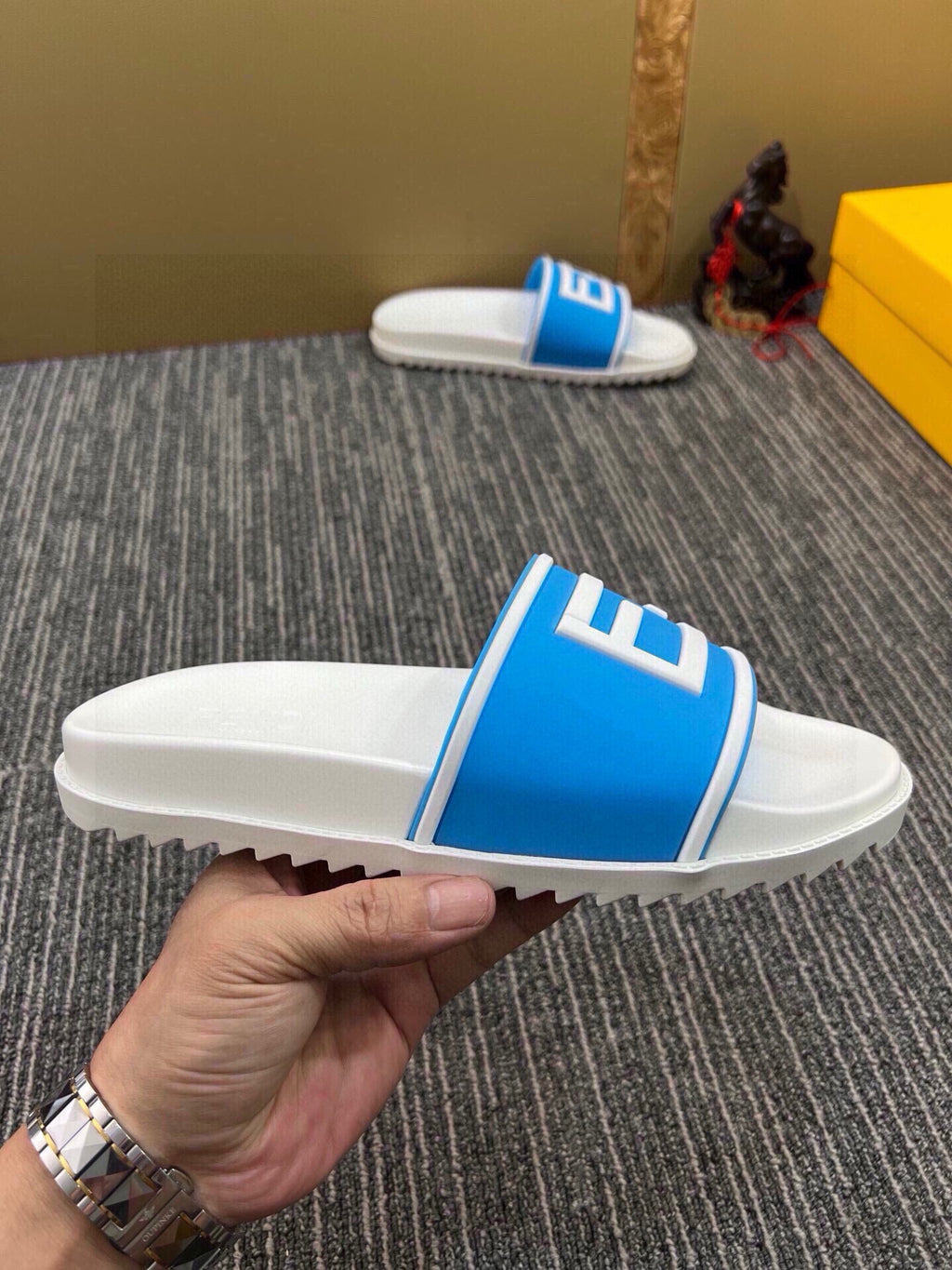 535ZF287Z Popular Slippers