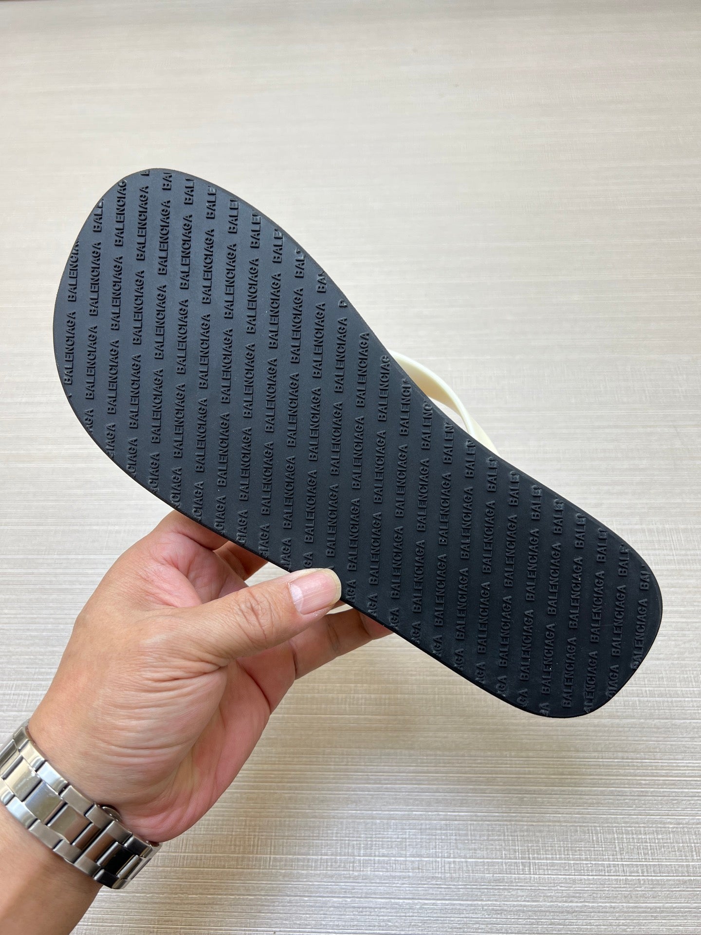 5QB16Z Popular Slippers