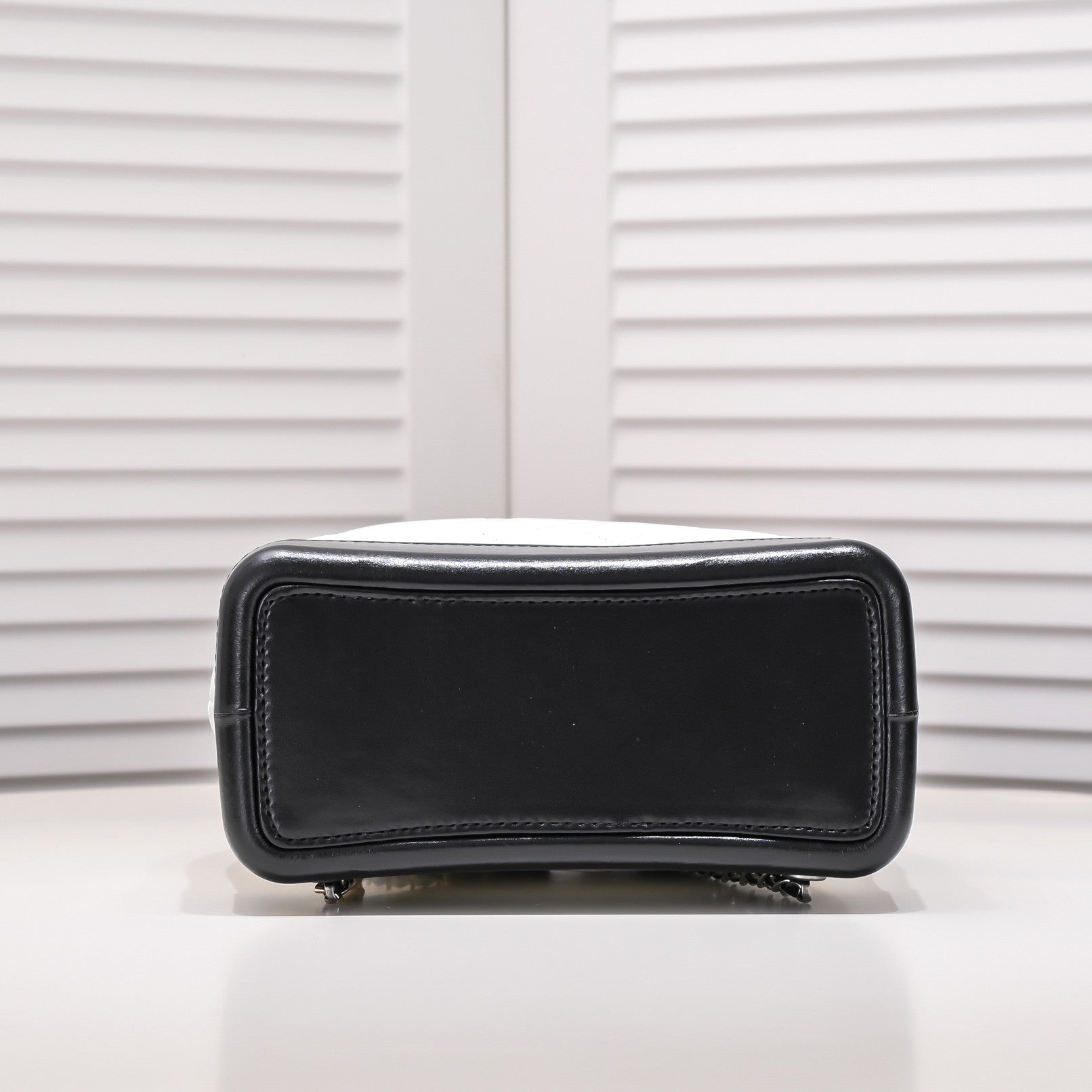 1XC262B Popular    leather bag 