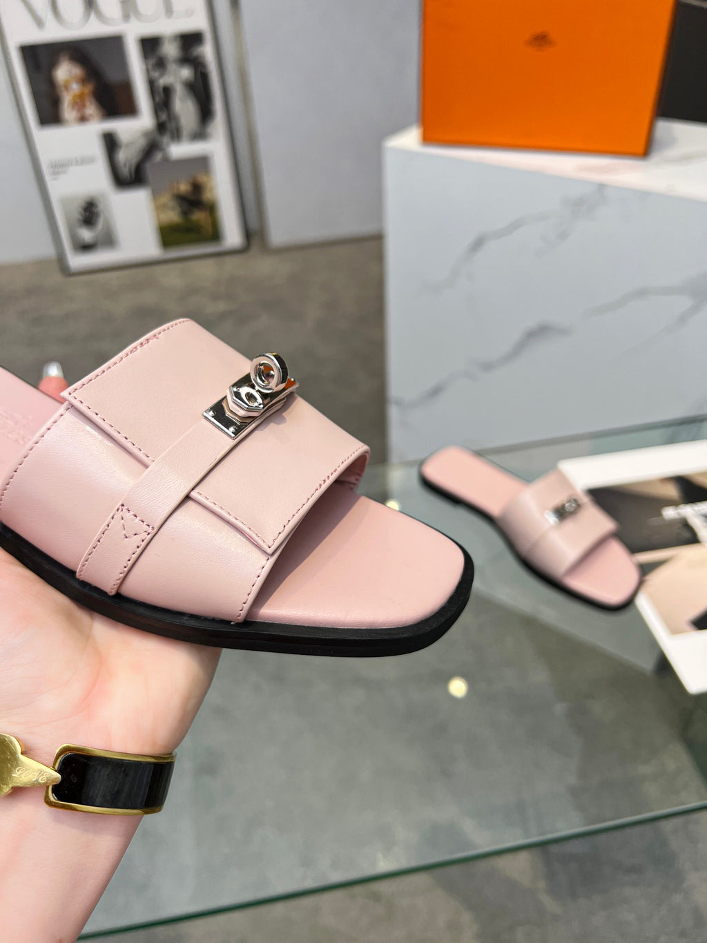 Z2X66H3 Popular high-quality leather Shoes