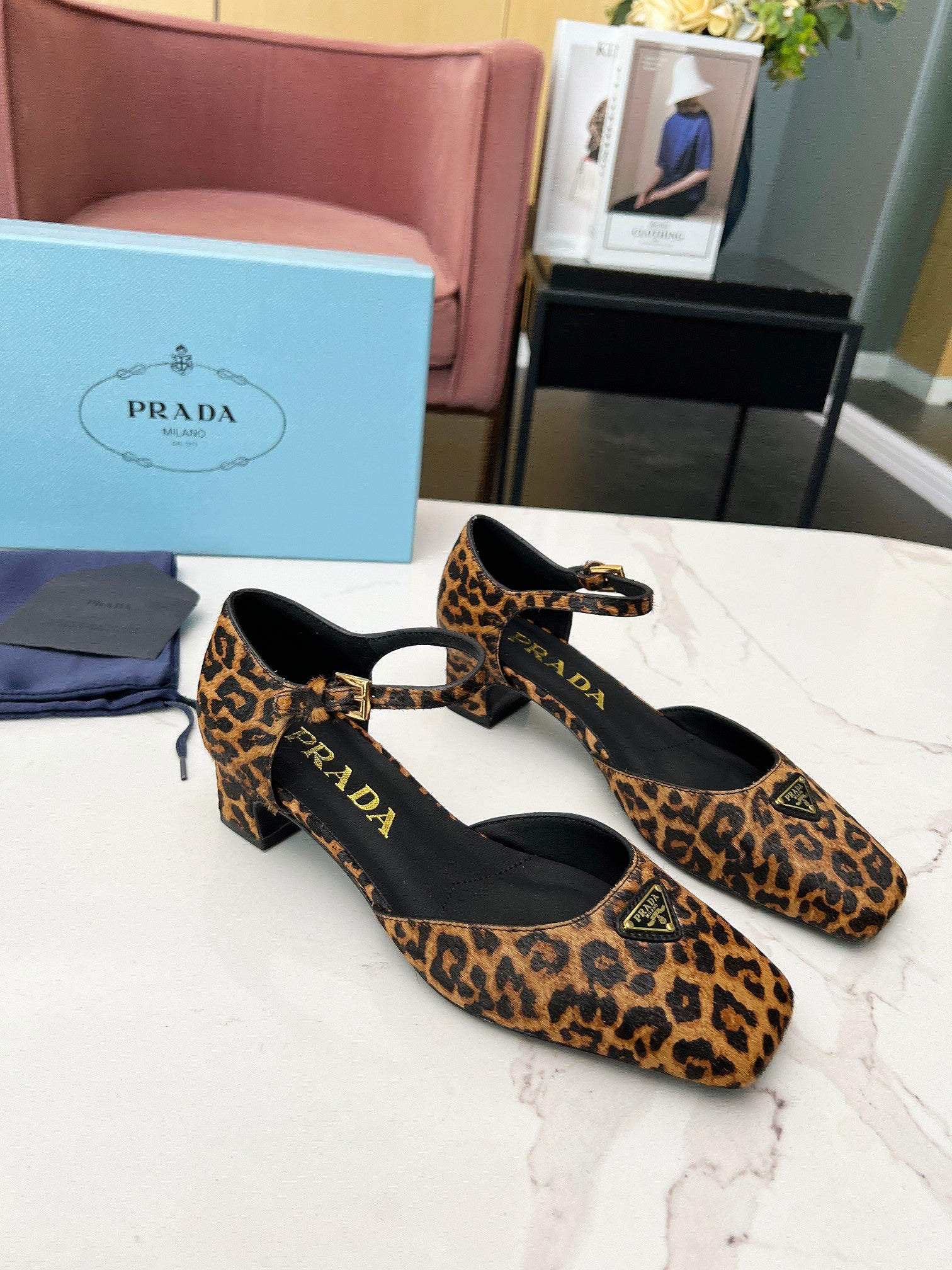 2105QP410Z Popular high-quality Shoes