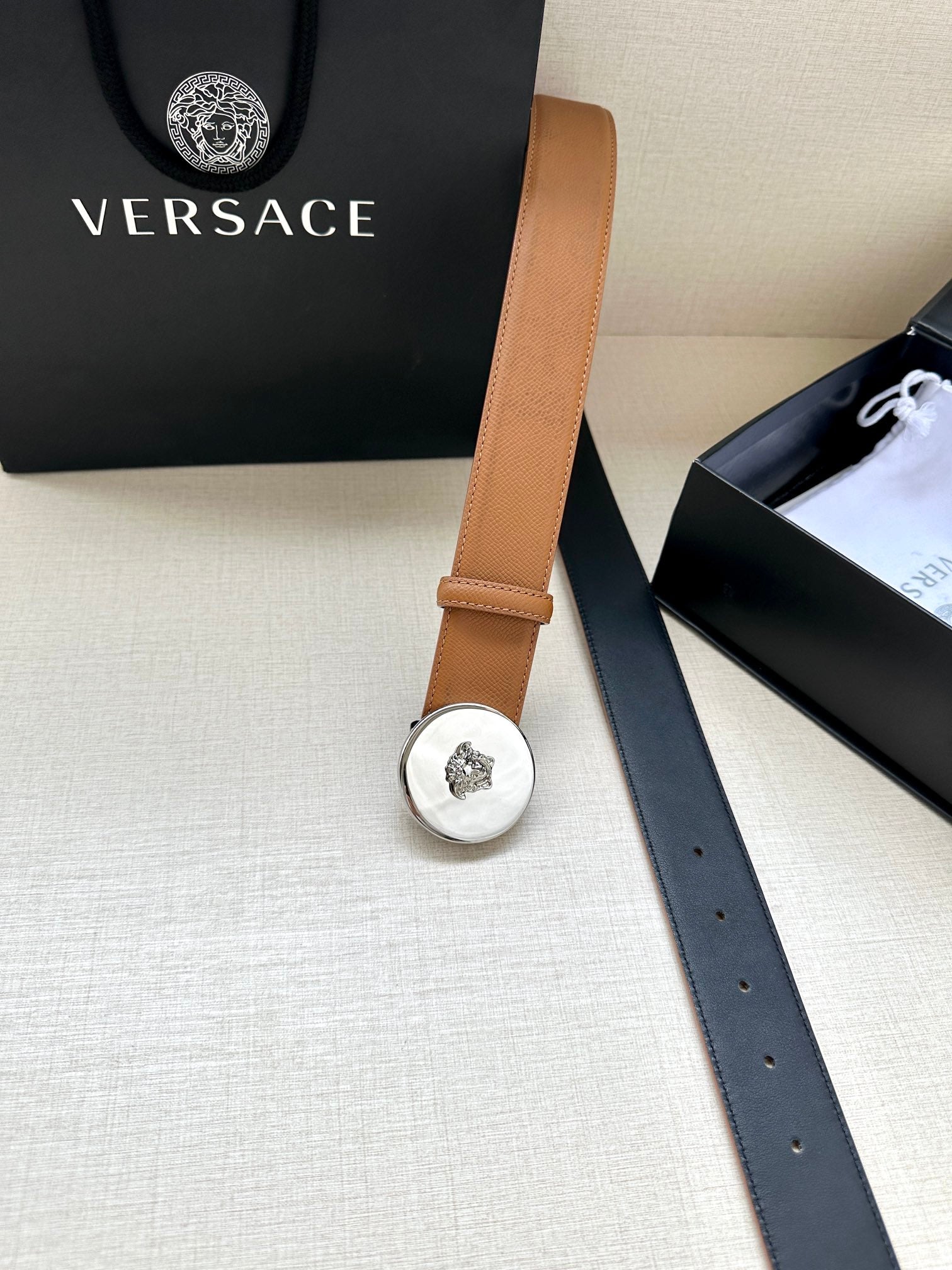 1115QV58P Popular High quality belt With full package