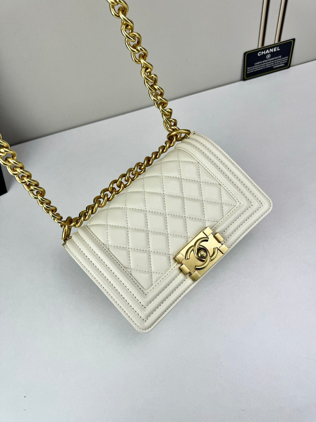 136PC17B Popular Caviar leather bag