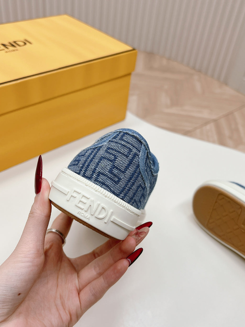 2105QF423Z Popular high-quality Shoes