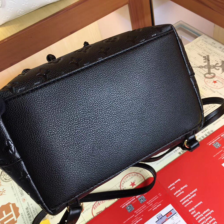 2E6B Popular  leather backpacks
