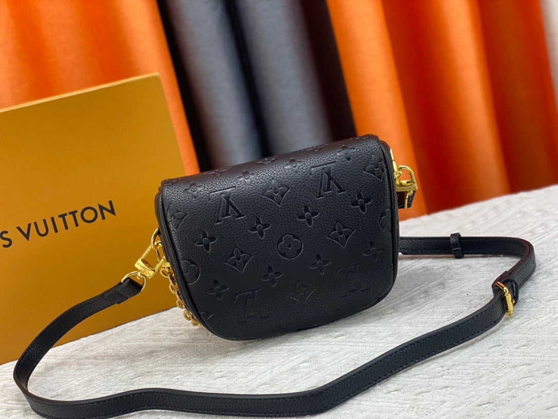 155NE57B Popular  leather bag