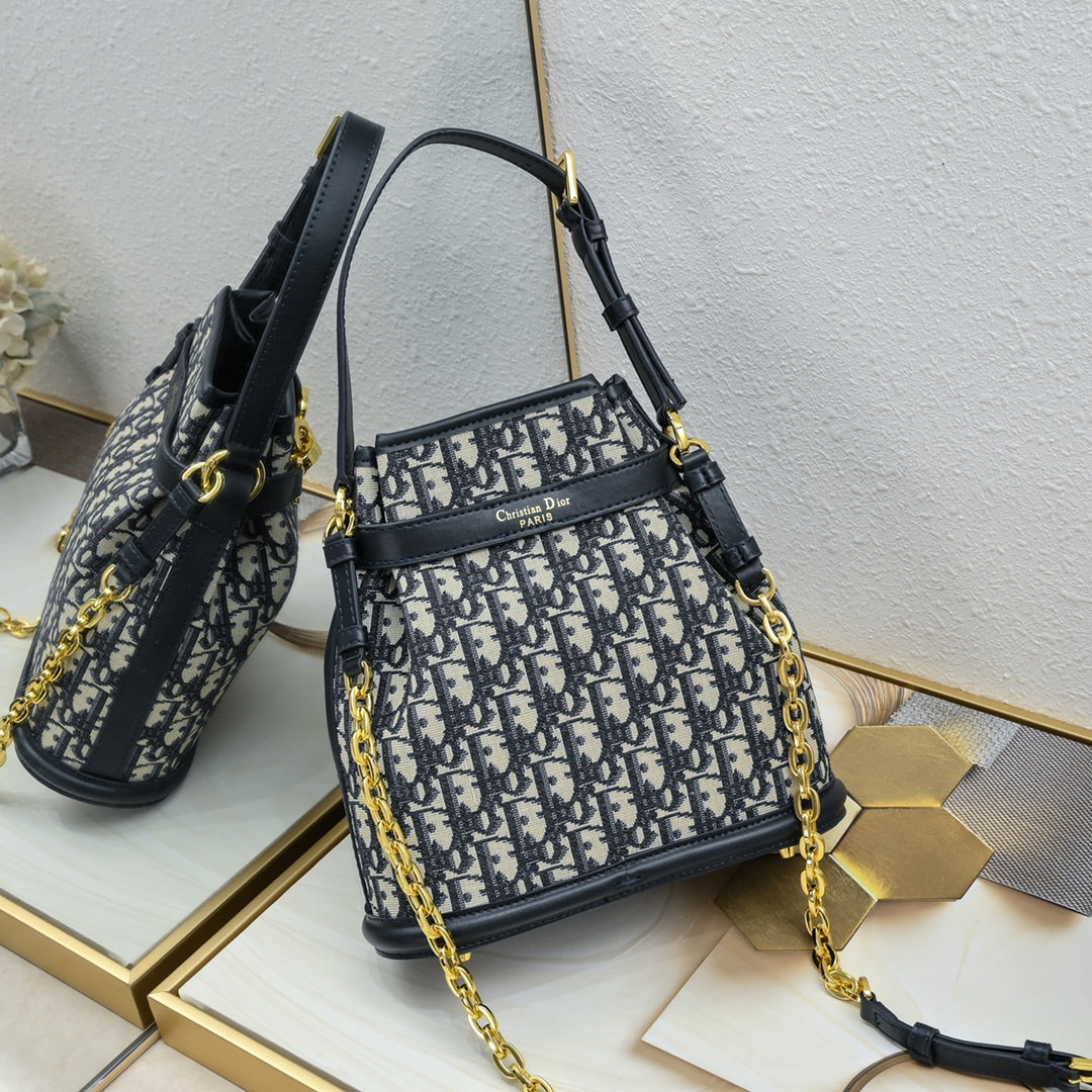 2XD370B Popular    leather bag 
