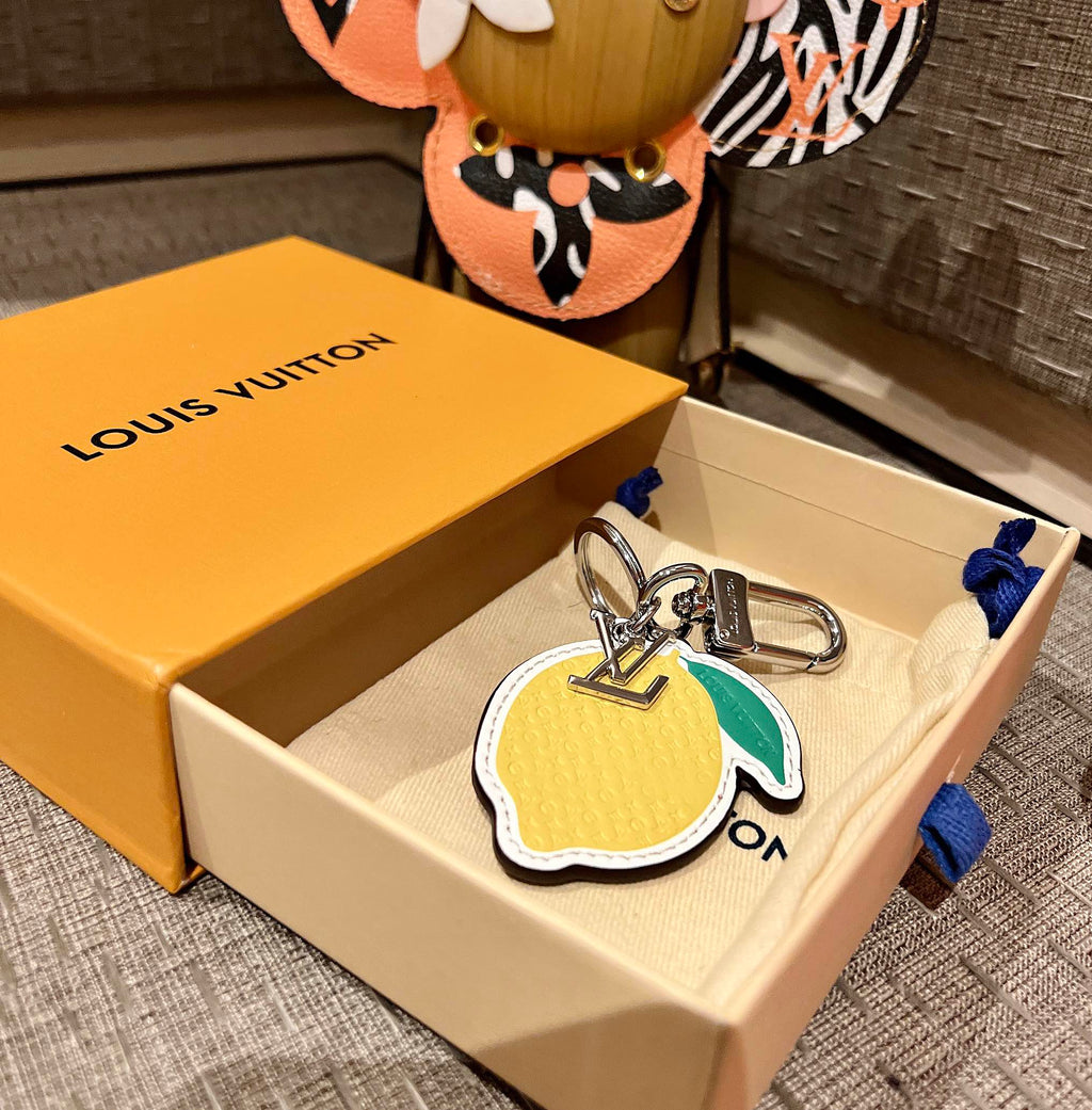 35QE15A Popular bag 's charms accessories