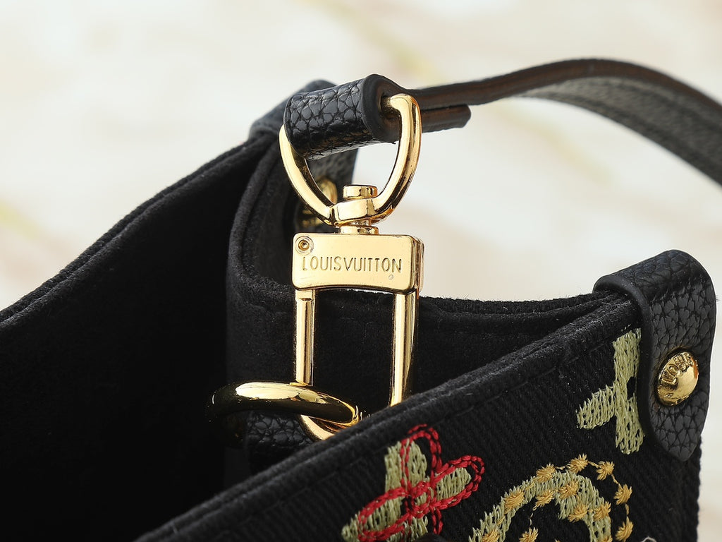 15RE22B Popular  genuine leather embroidered bag