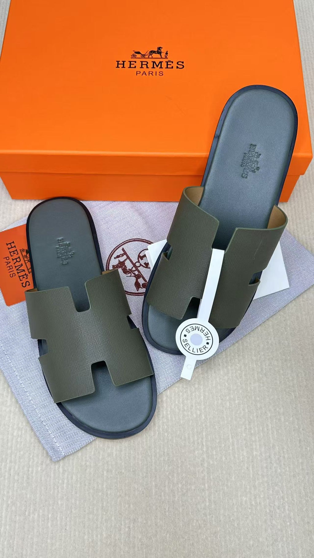 Z2X66H14 Popular high-quality leather Shoes