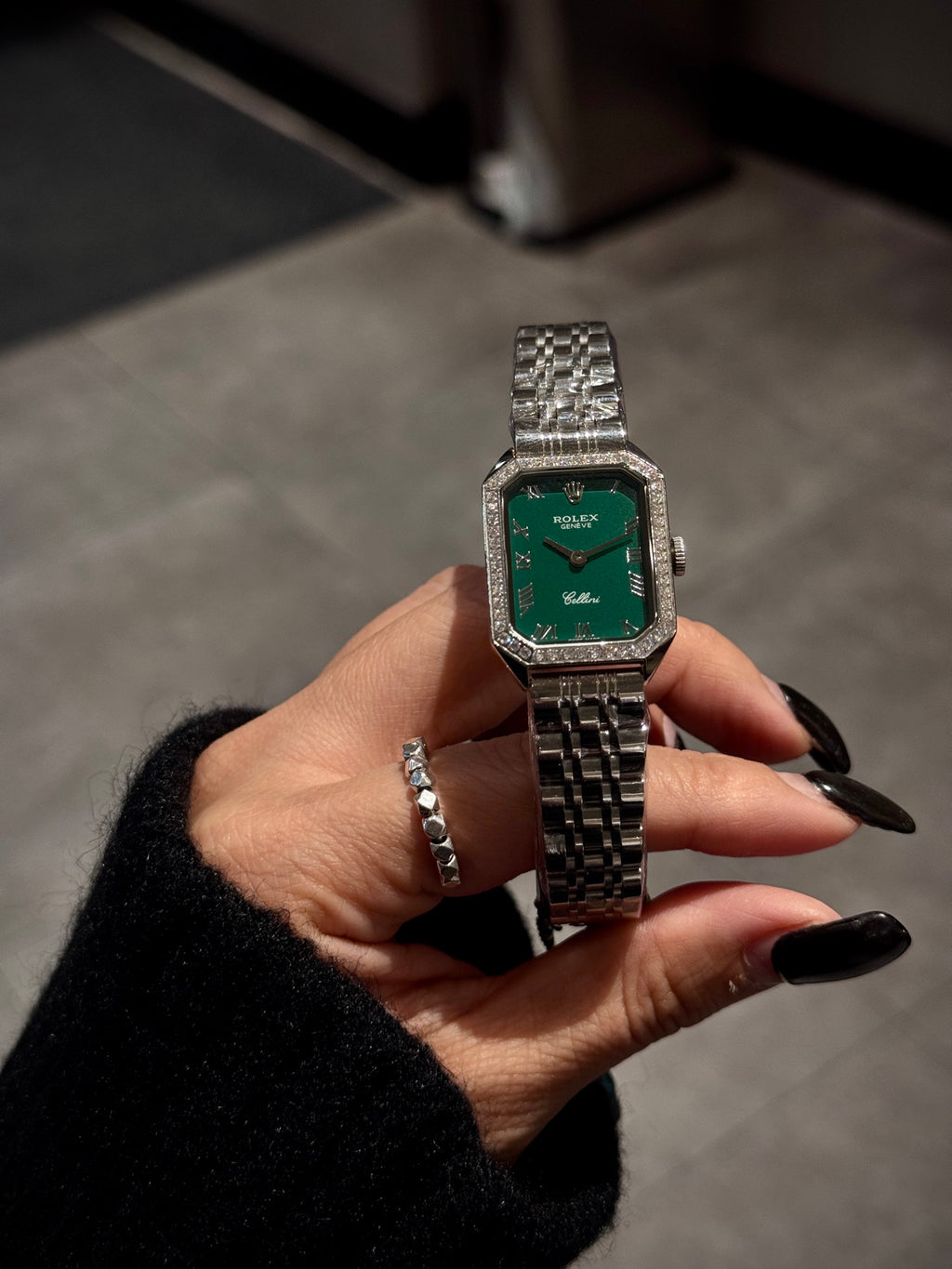 L1R46L125 Popular watches