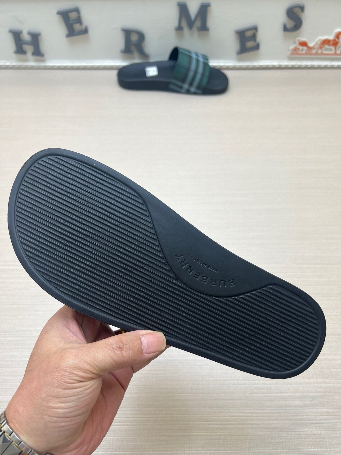 535ZR251Z Popular Slippers