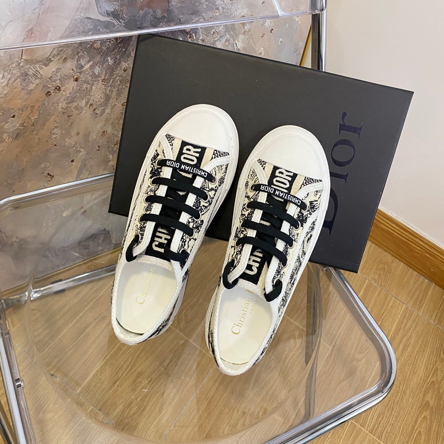 1YD20Z Popular Sneakers
