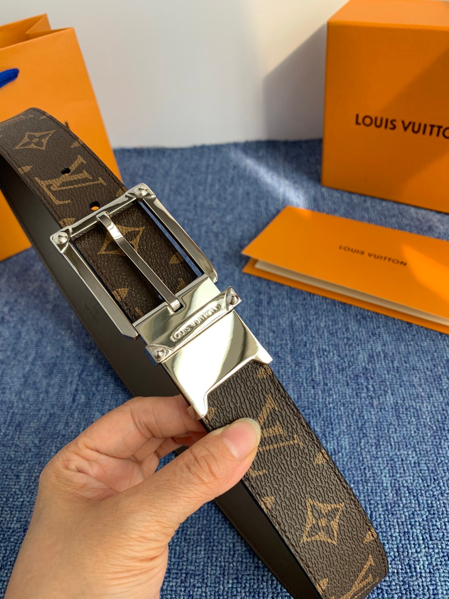 P1P36E12 Popular High quality belt With full package