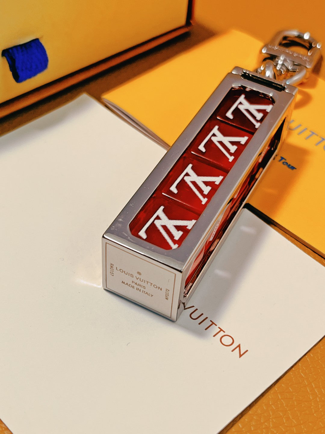 14E53A  Popular key closure