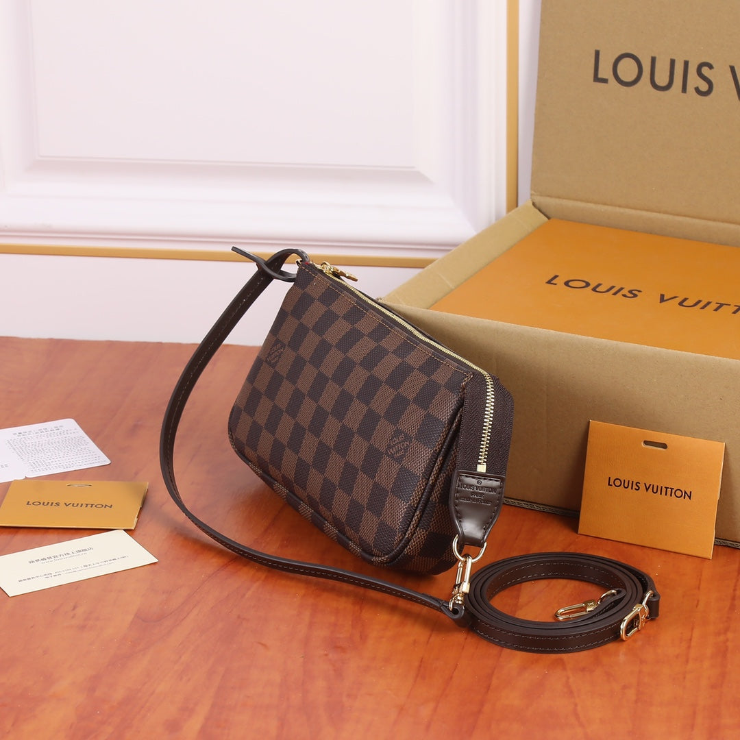 XE17B Popular  leather bag 