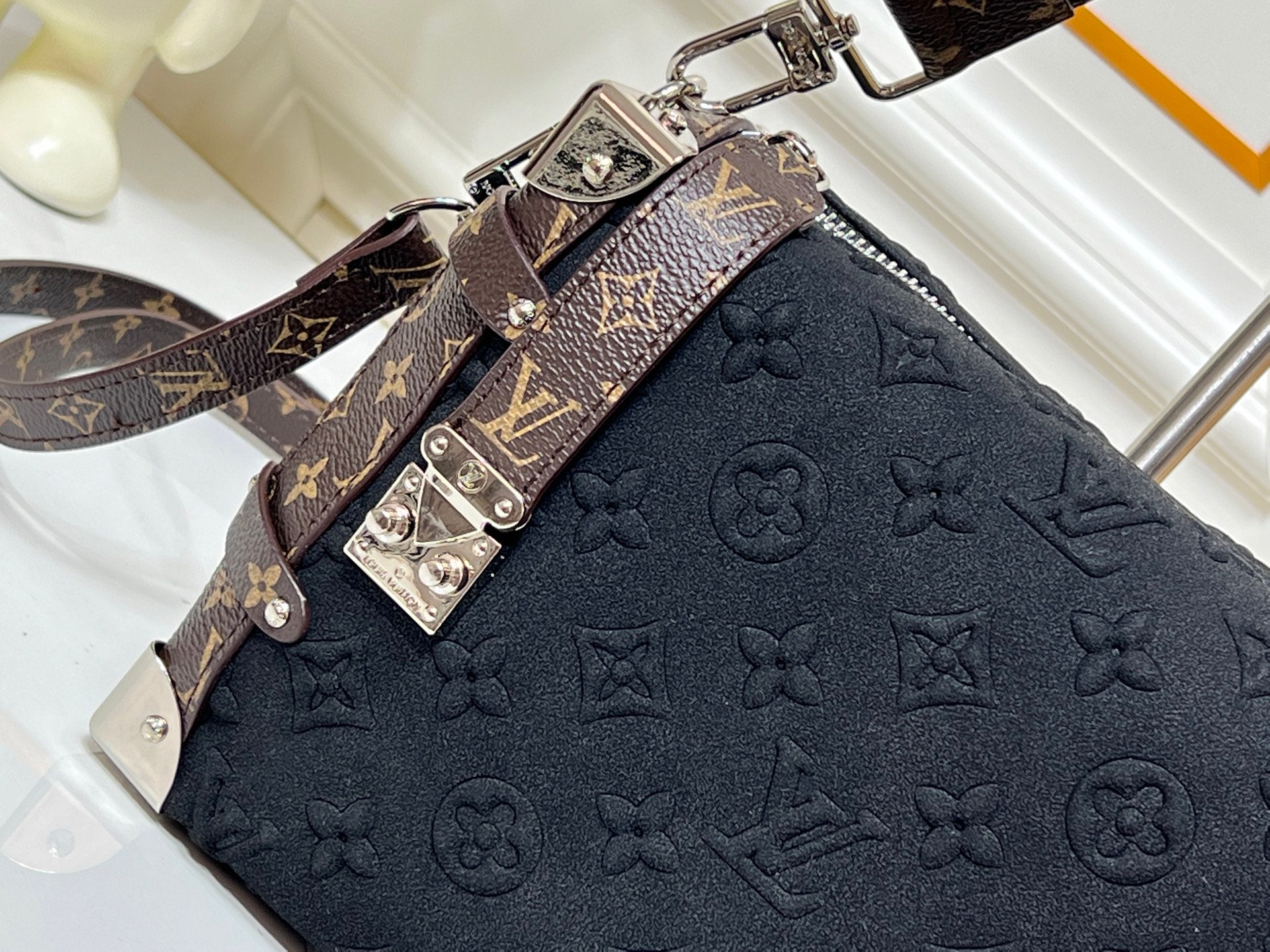 15RE157B Popular bag