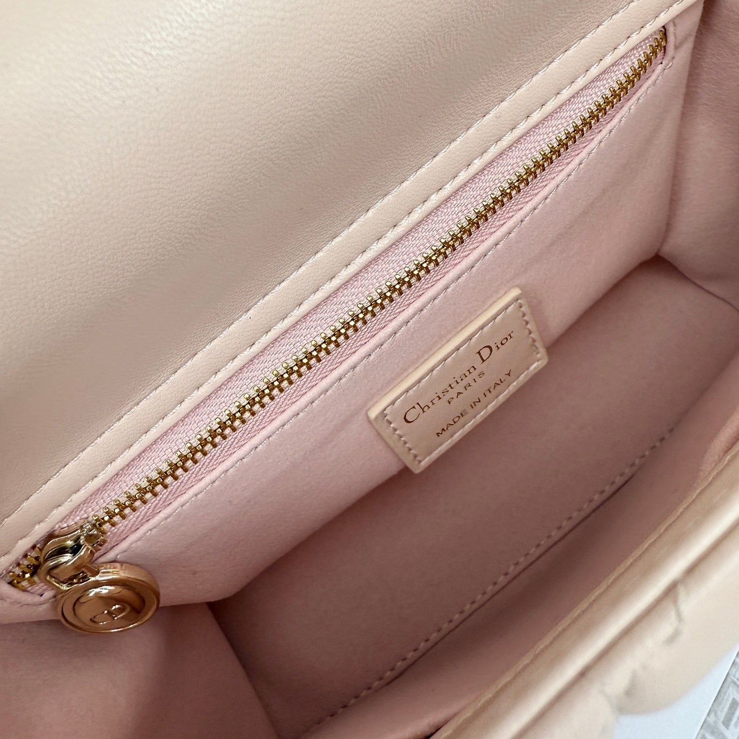 136ND24B Popular leather Purse bag