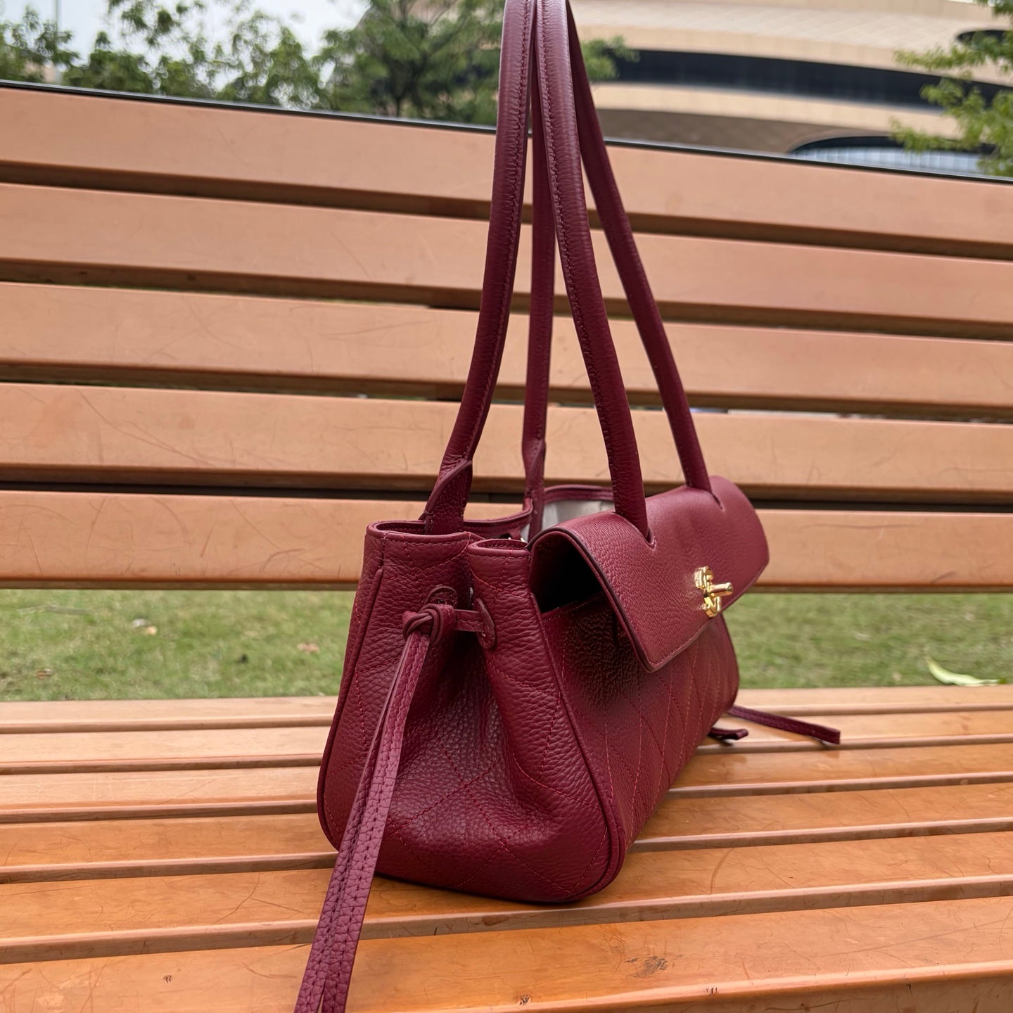 B1X66C4 Popular leather bag