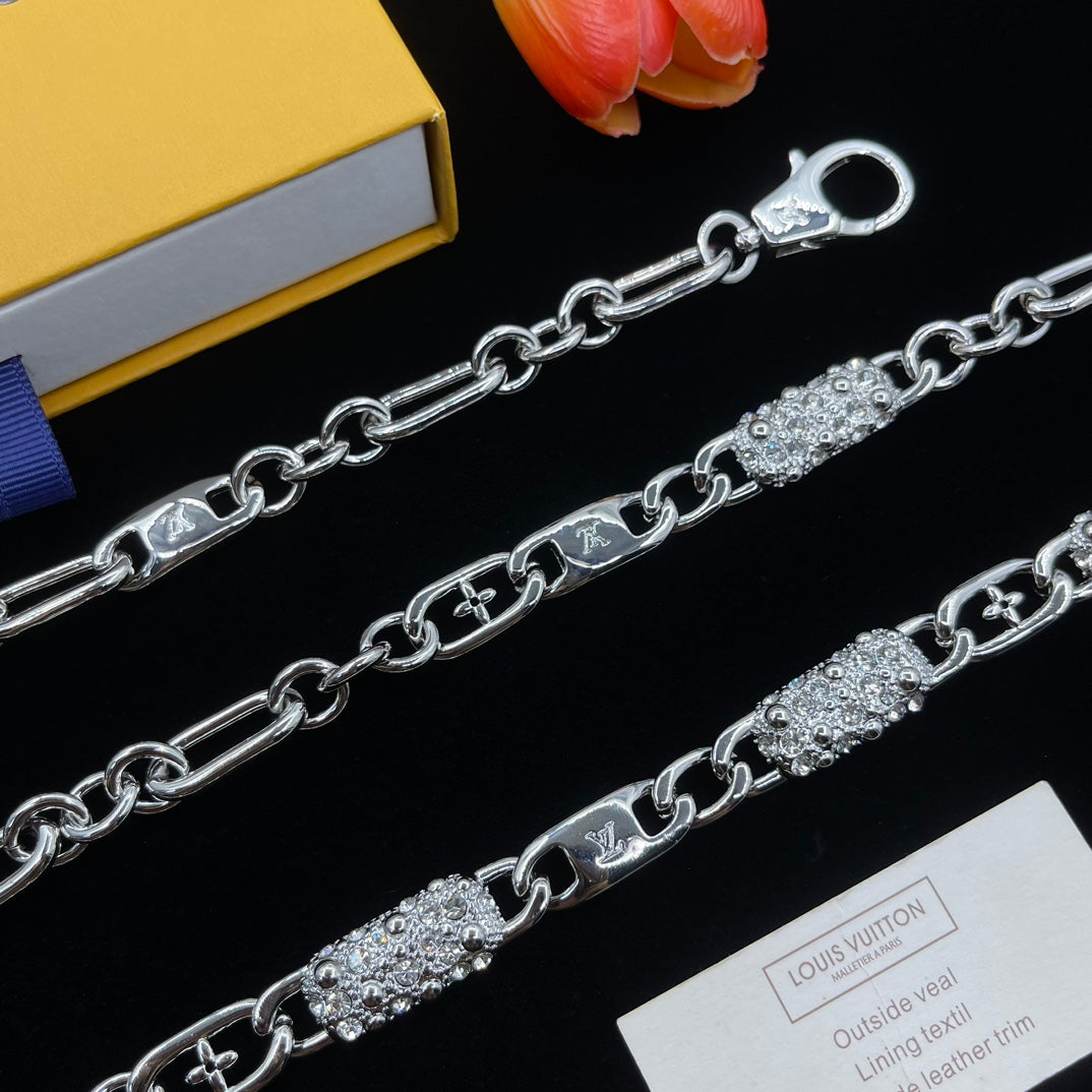15QE127X Popular Necklace