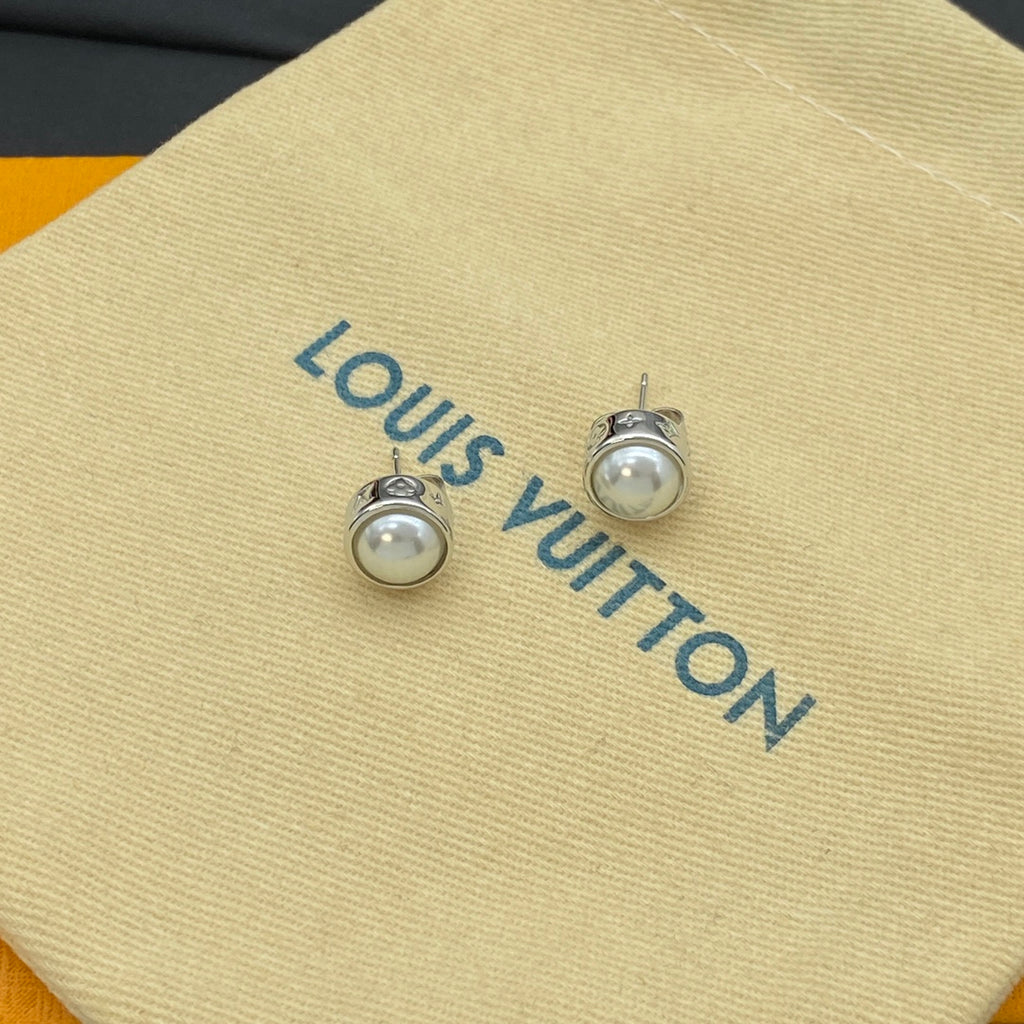 14E1022E Popular Earrings
