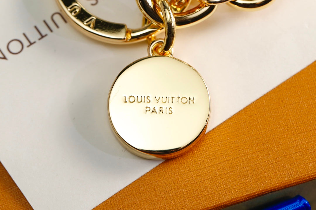 35QE16A Popular bag 's charms accessories