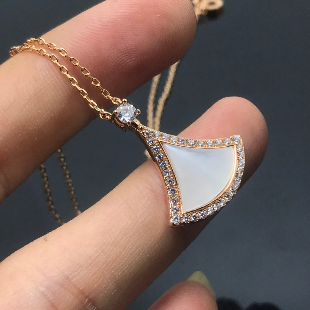 55QS410X Popular Necklaces