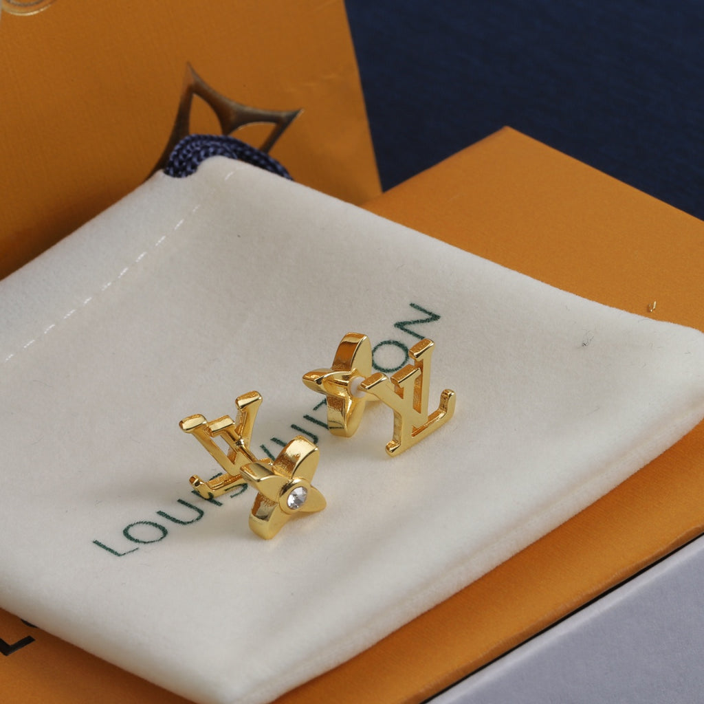 1YE332E Popular   Earrings