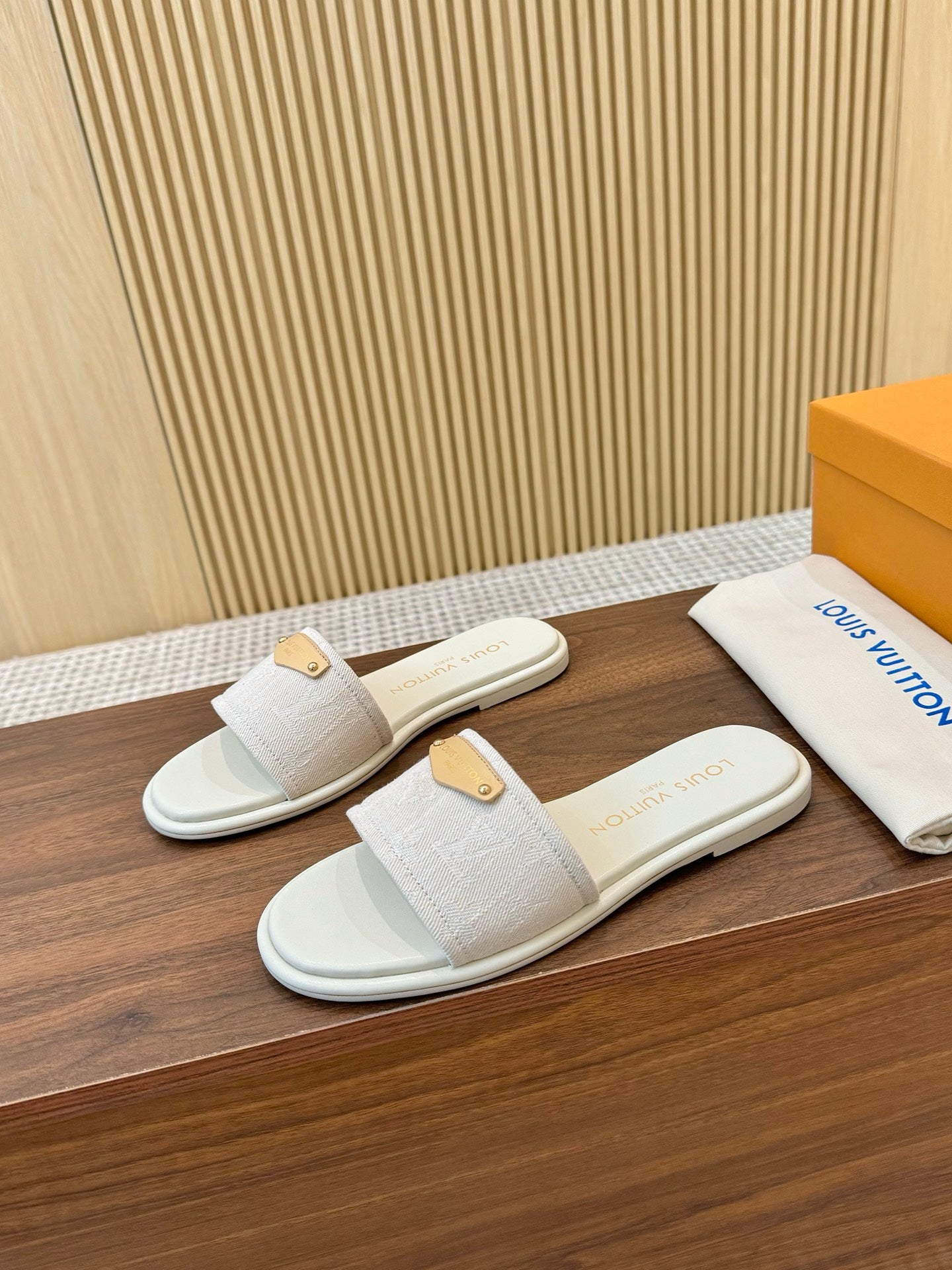 245RE3Z Popular high-quality shoes